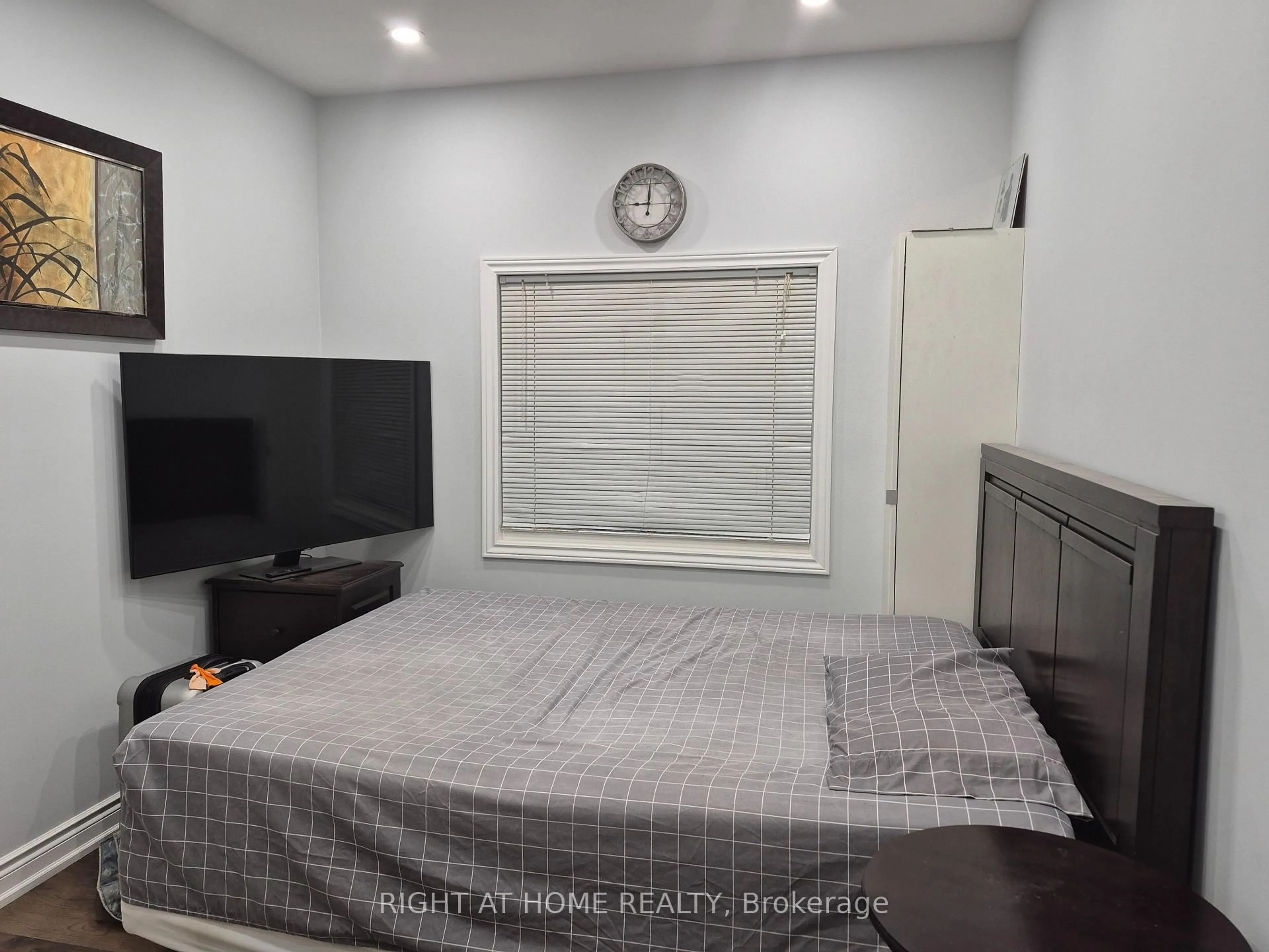 A pic of a room for 11 Lesterwood Cres, Toronto Ontario M1P 3L5