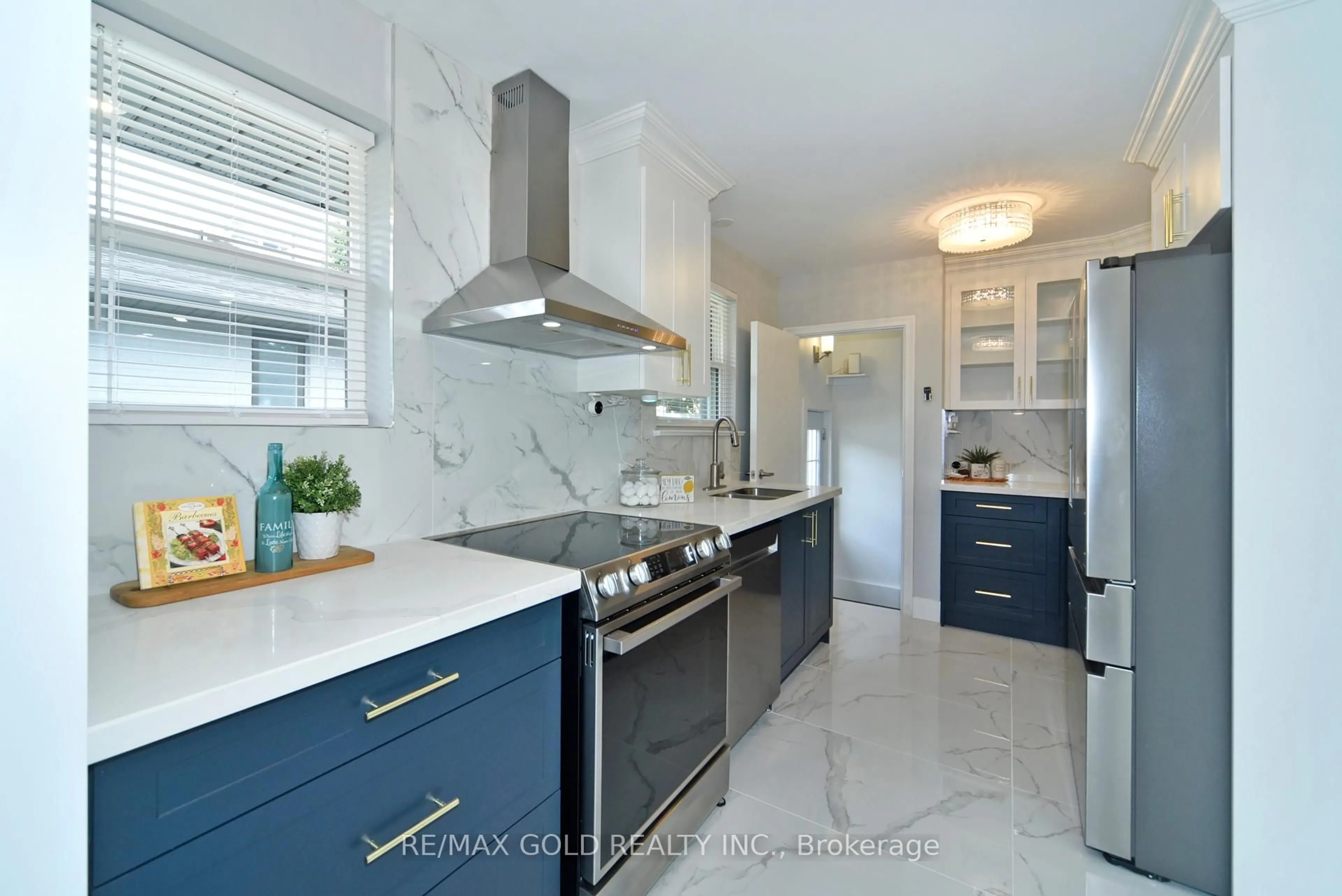 Contemporary kitchen, ceramic/tile floor for 42 Rideout St, Ajax Ontario L1S 1P8
