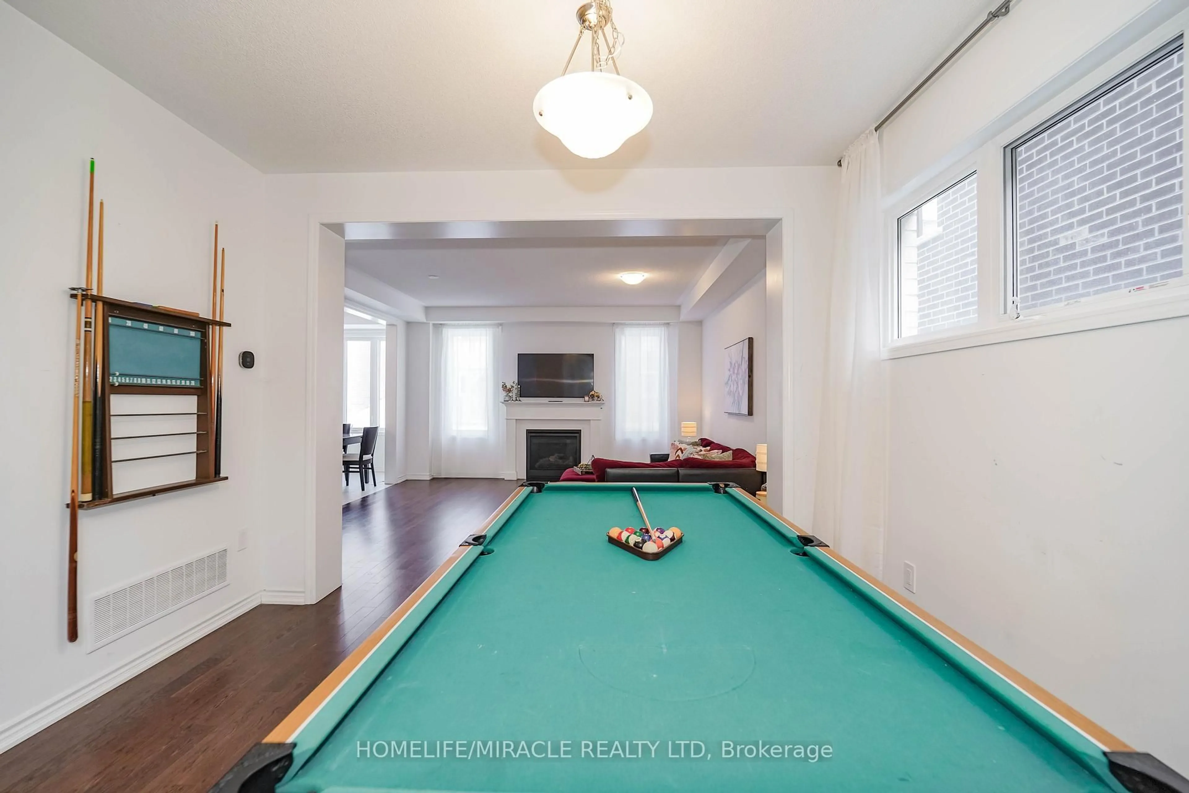 Unknown for 2823 Foxden Sq, Pickering Ontario L0H 1J0