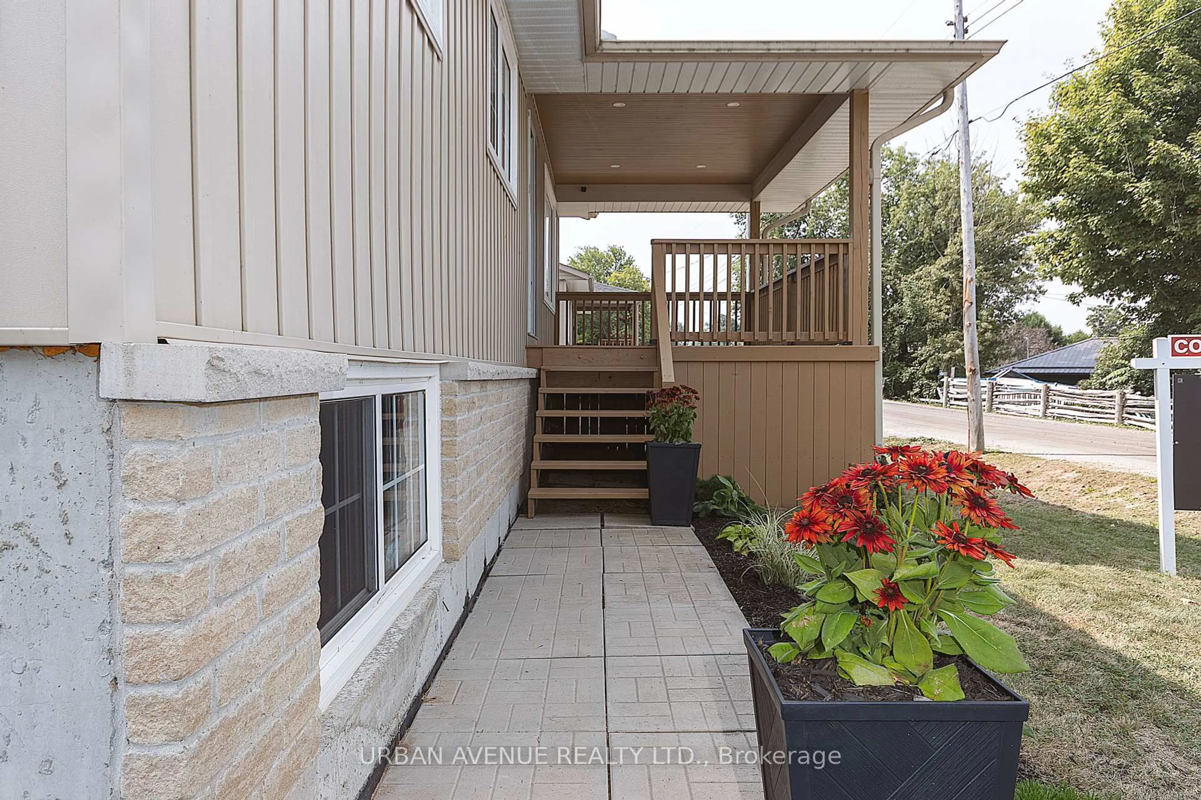 Patio, street for 509 VIEW LAKE Rd, Scugog Ontario L0B 1K0