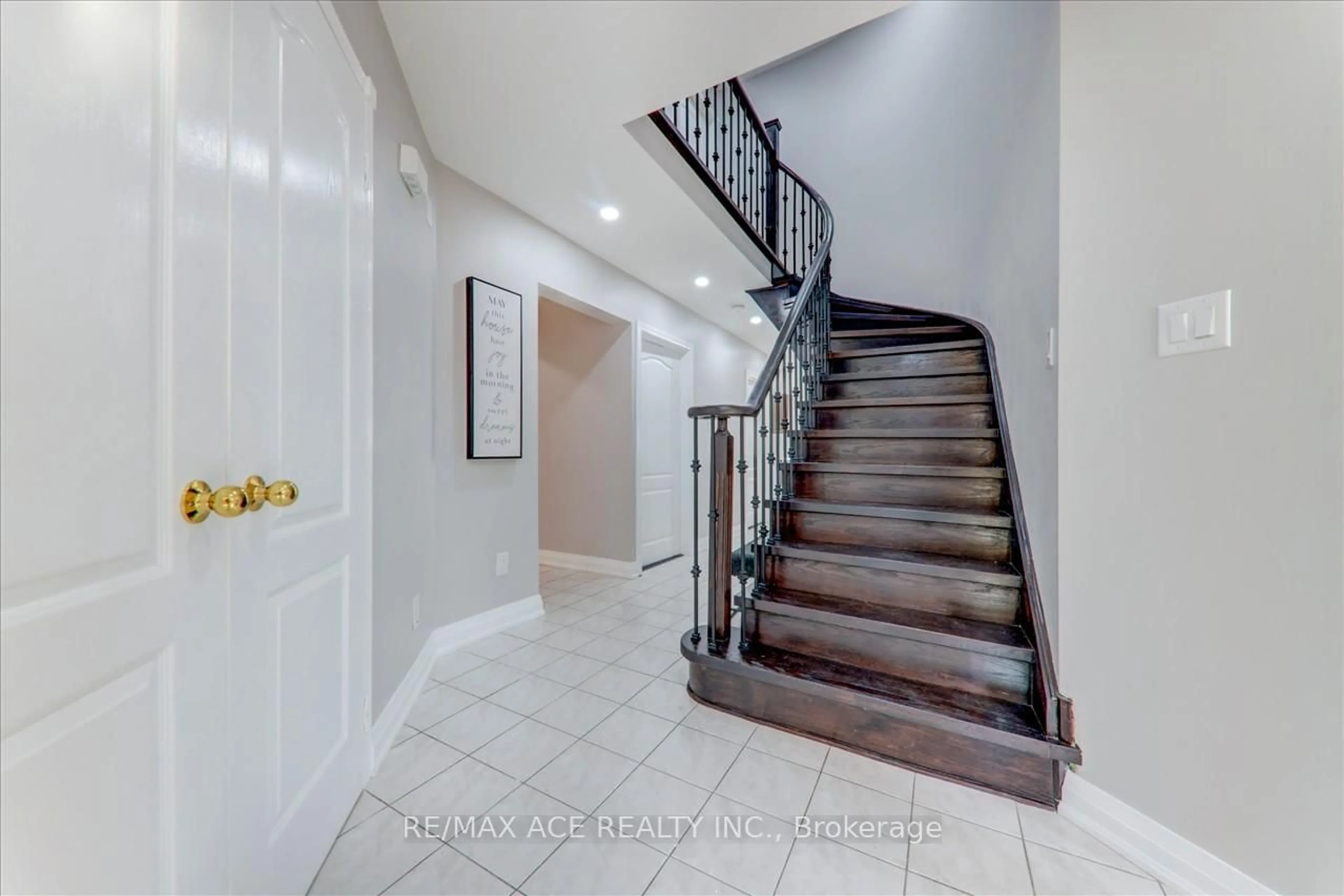 Unknown for 1539 Napanee Rd, Pickering Ontario L1V 6T7