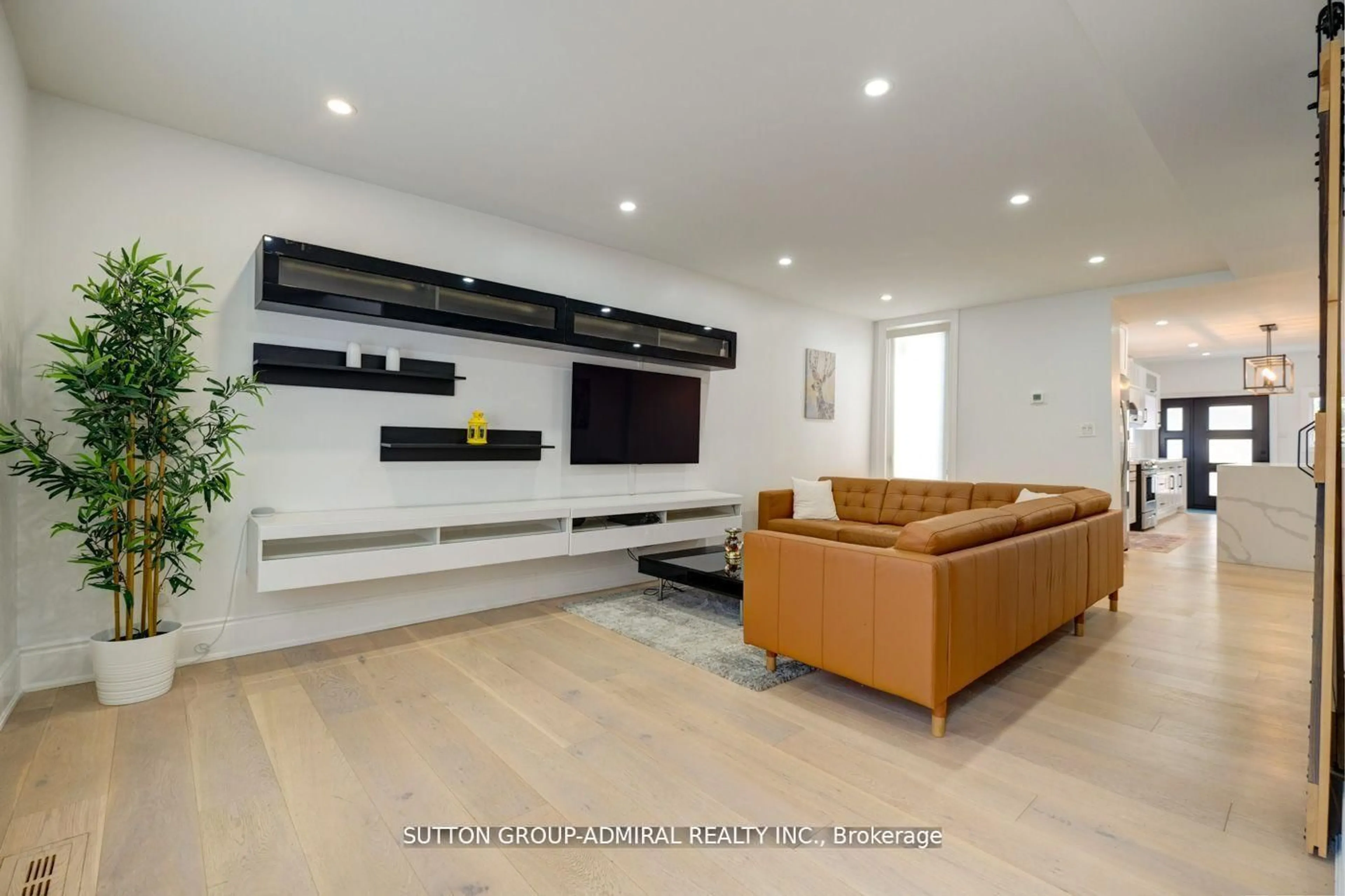 Home theater for 70 Carlaw Ave, Toronto Ontario M4M 2R7