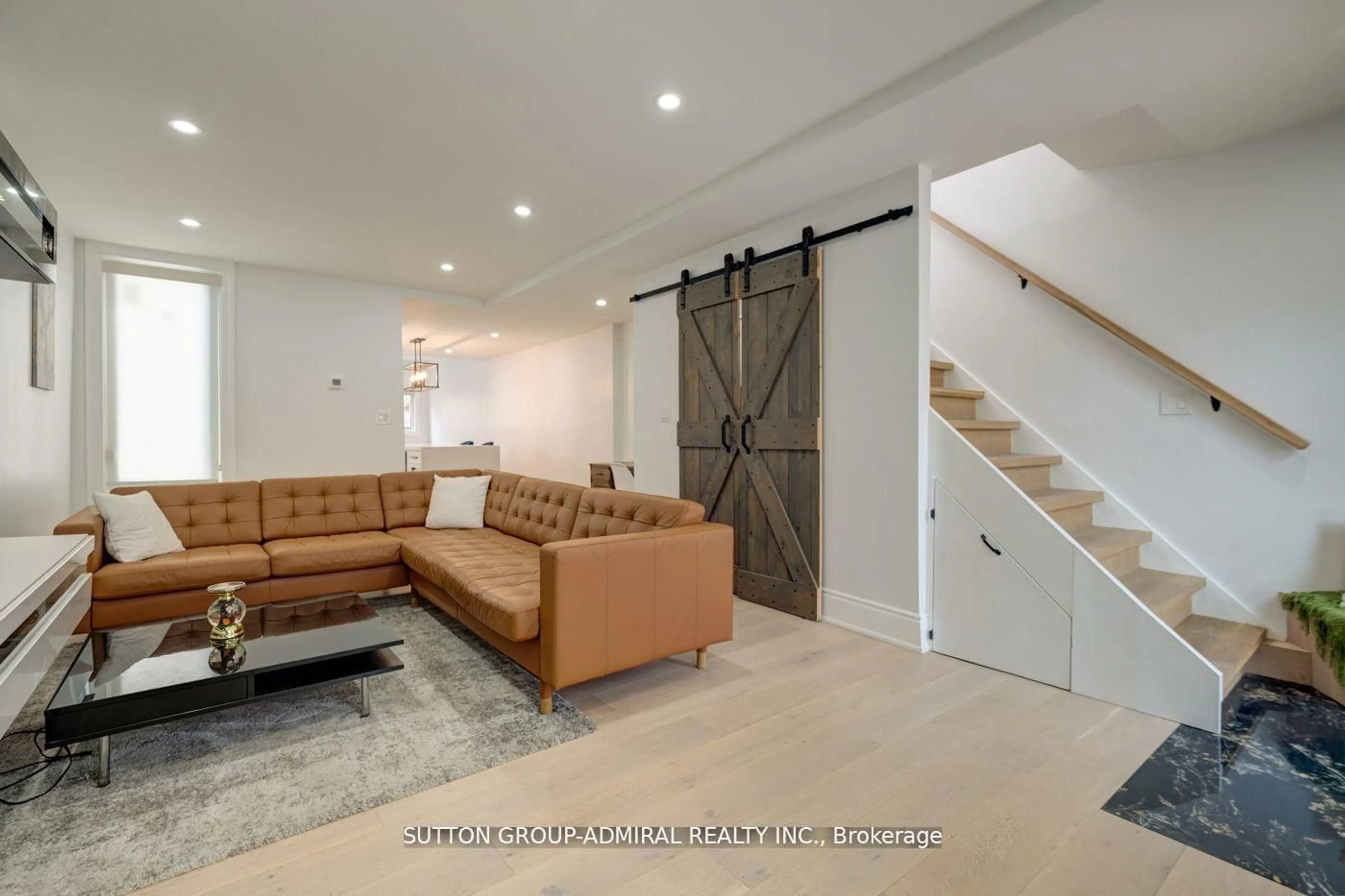 Unknown for 70 Carlaw Ave, Toronto Ontario M4M 2R7
