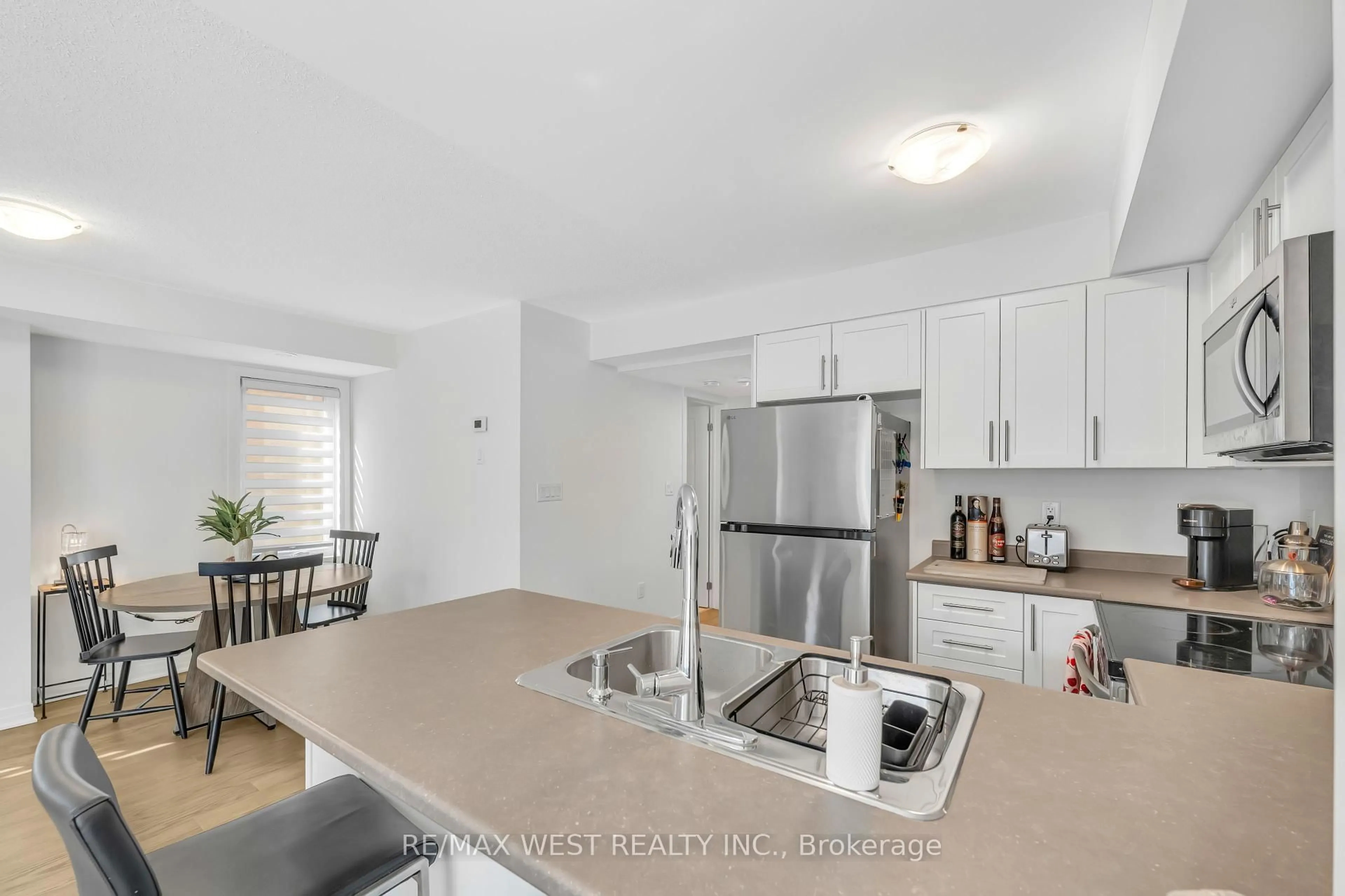 Open concept kitchen, unknown for 7B Lookout Dr, Clarington Ontario L1C 7E9