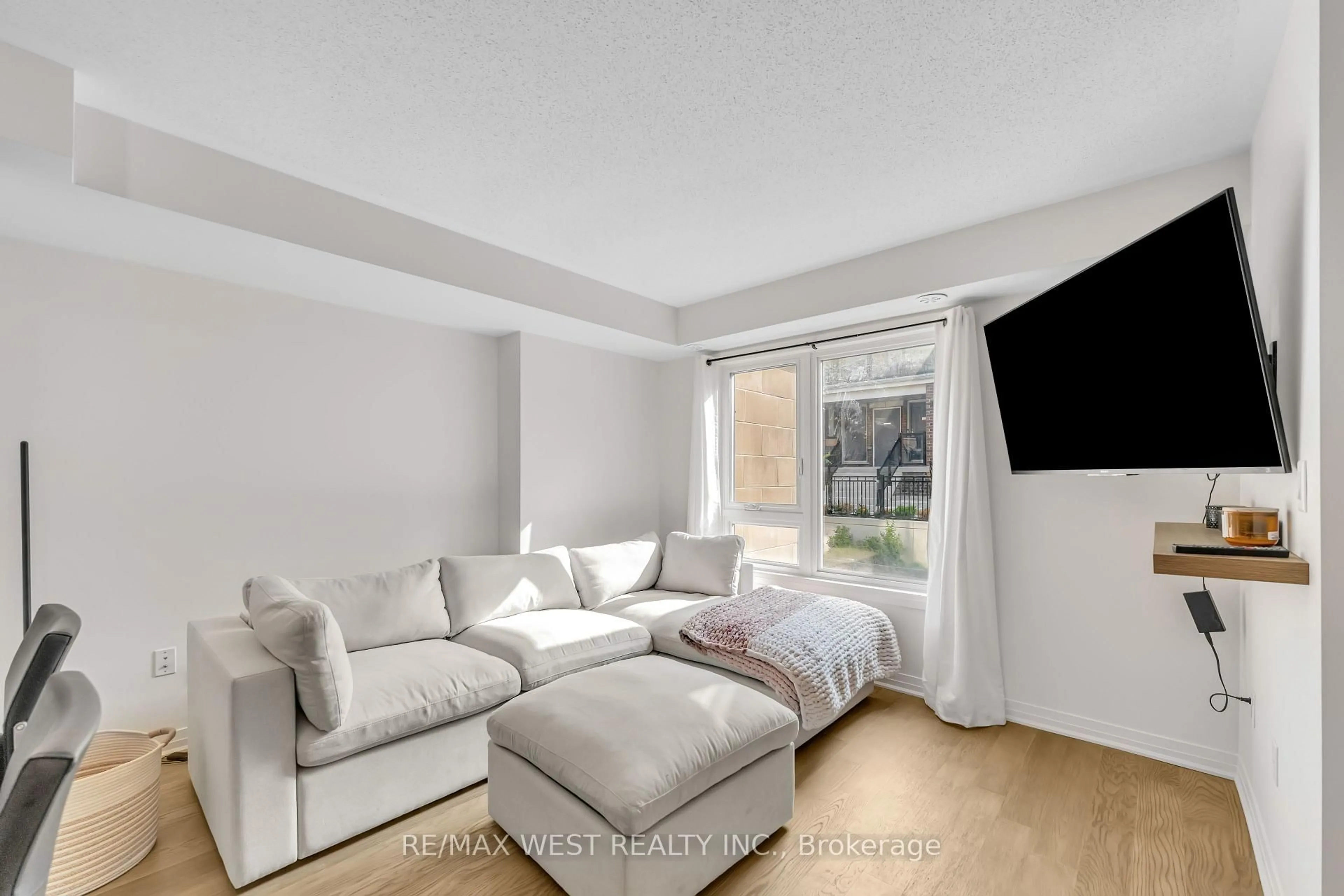 A pic of a room for 7B Lookout Dr, Clarington Ontario L1C 7E9