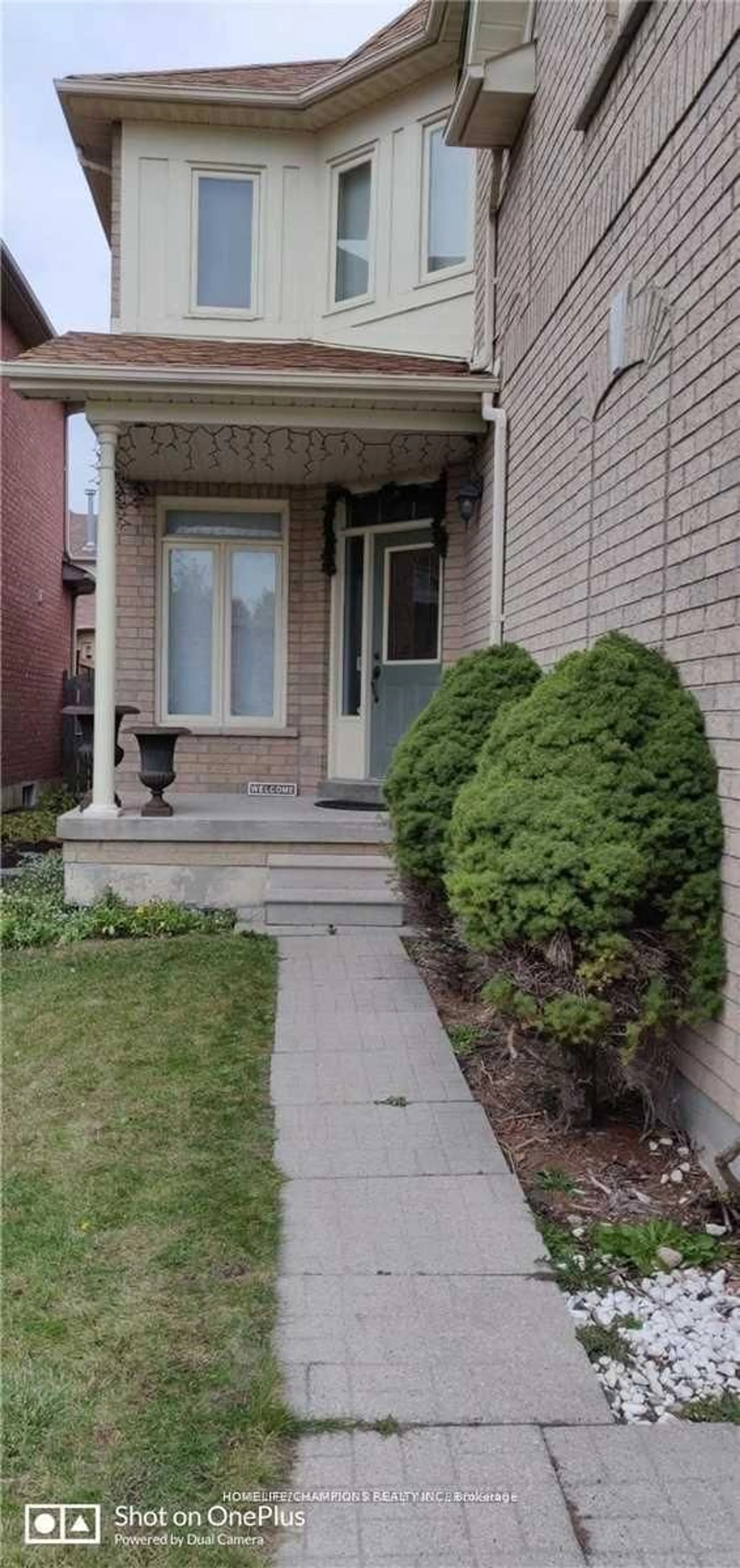 Home with brick exterior material, street for 104 Secord St, Pickering Ontario L1V 6V6