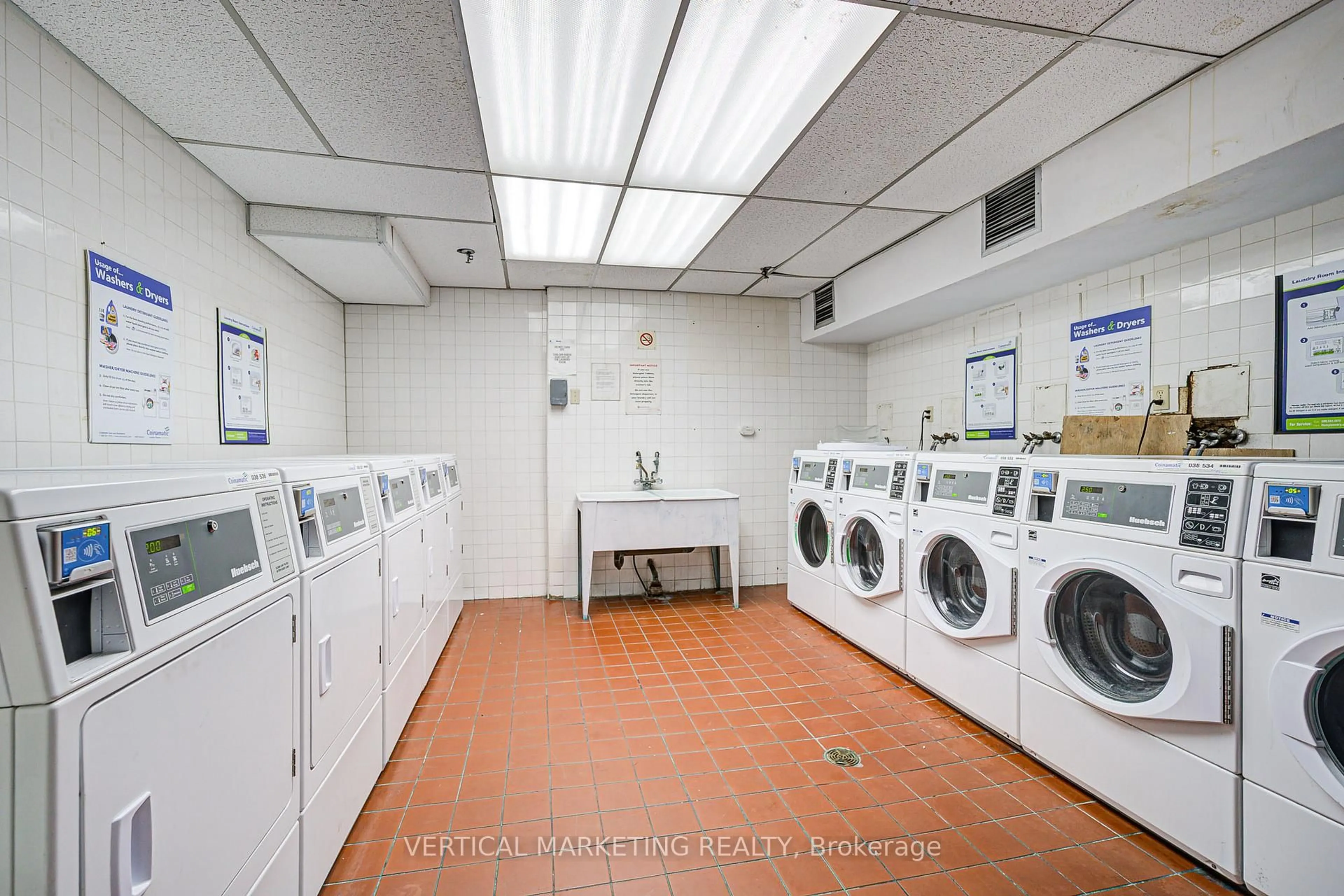 Laundry room for 20 Gilder Dr #PH07, Toronto Ontario M1K 5E1