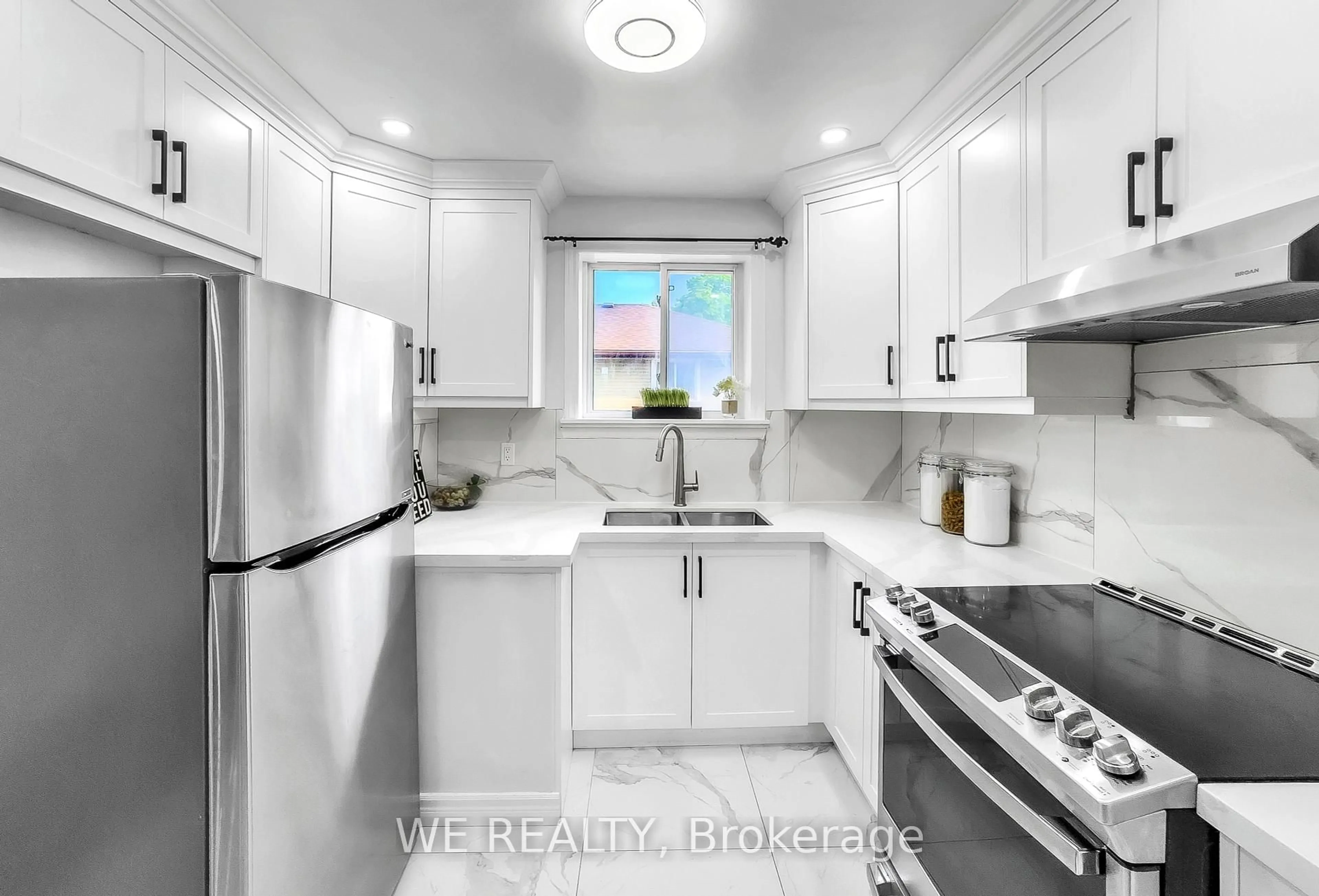 Unknown for 62 Billingsgate Cres, Ajax Ontario L1S 2R9