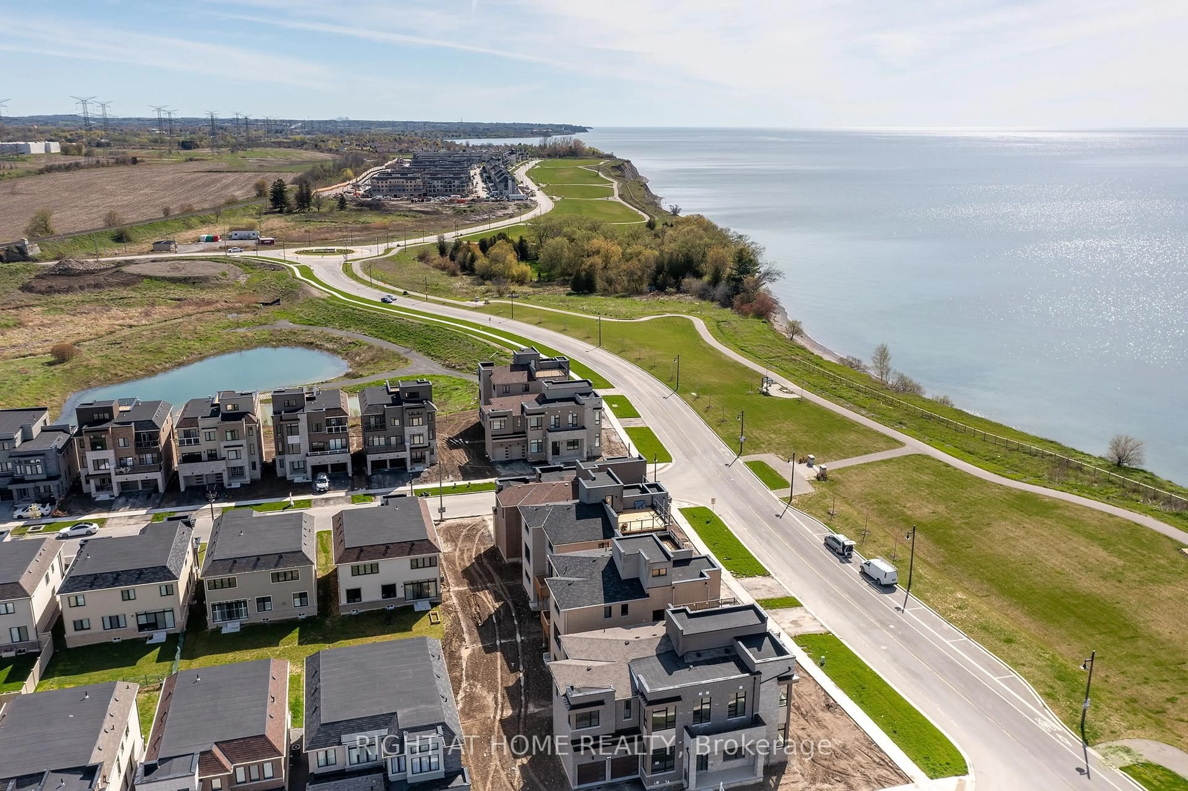 A pic from outside/outdoor area/front of a property/back of a property/a pic from drone, water/lake/river/ocean view for 2 Yacht Dr, Clarington Ontario L1C 4B1