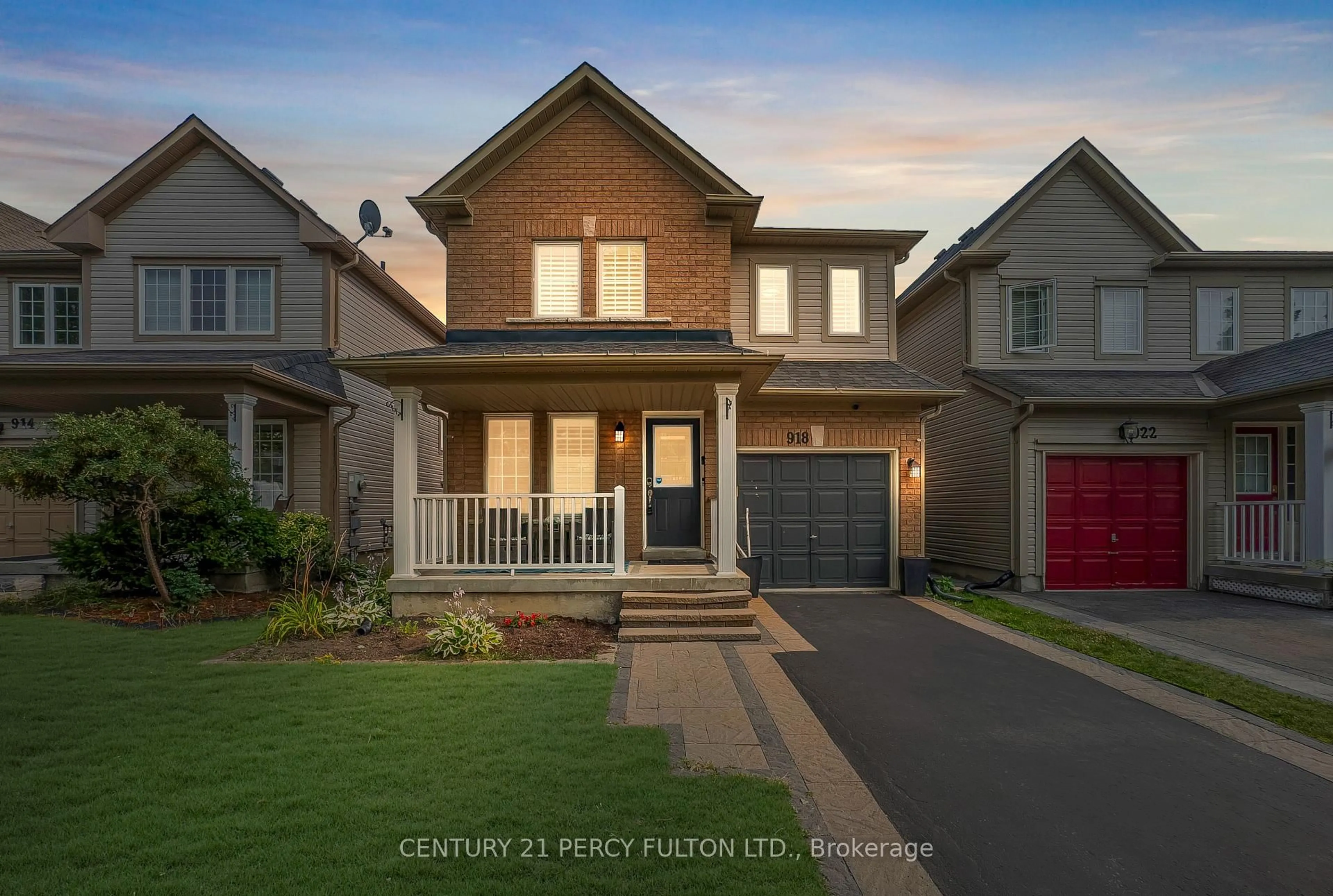 Home with brick exterior material, street for 918 Taggart Cres, Oshawa Ontario L1K 0E5