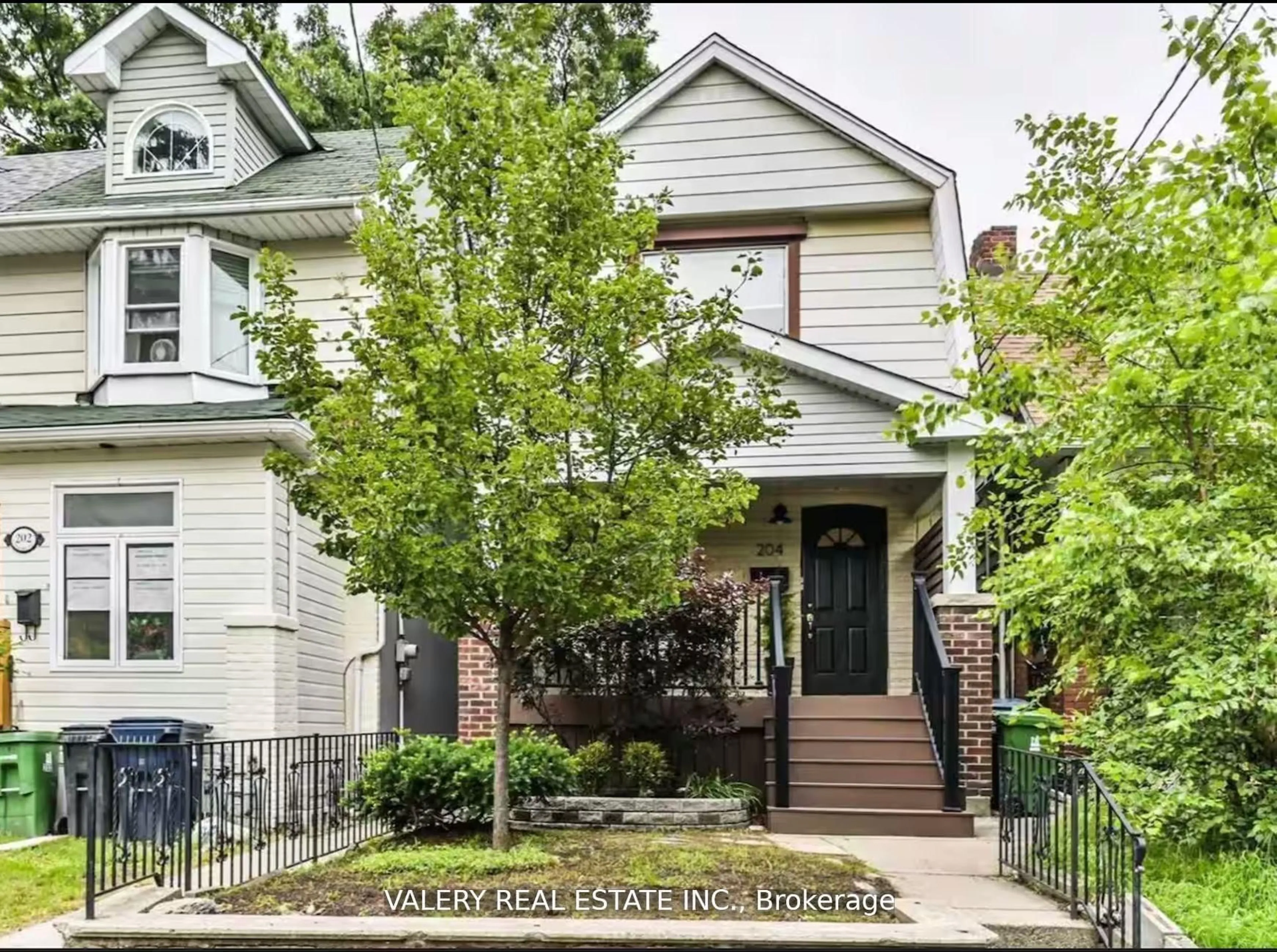 Home with brick exterior material, street for 204 Oakcrest Ave, Toronto Ontario M4C 1C2