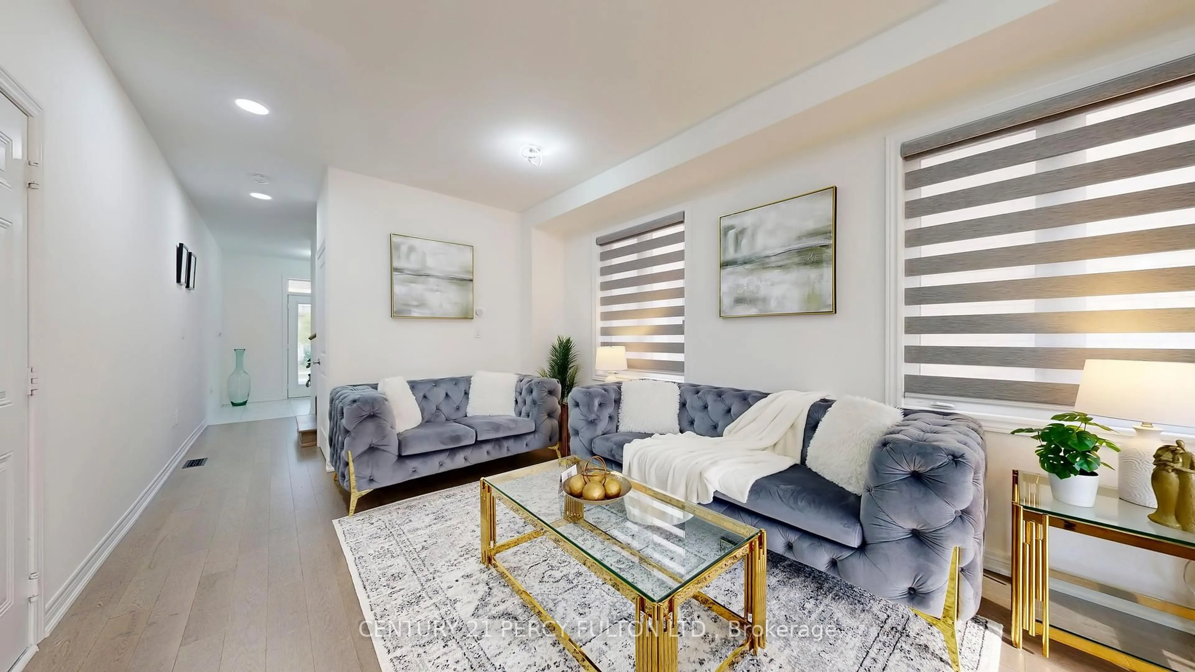 Living room with furniture, unknown for 40 Vickery St, Whitby Ontario L1P 0L2