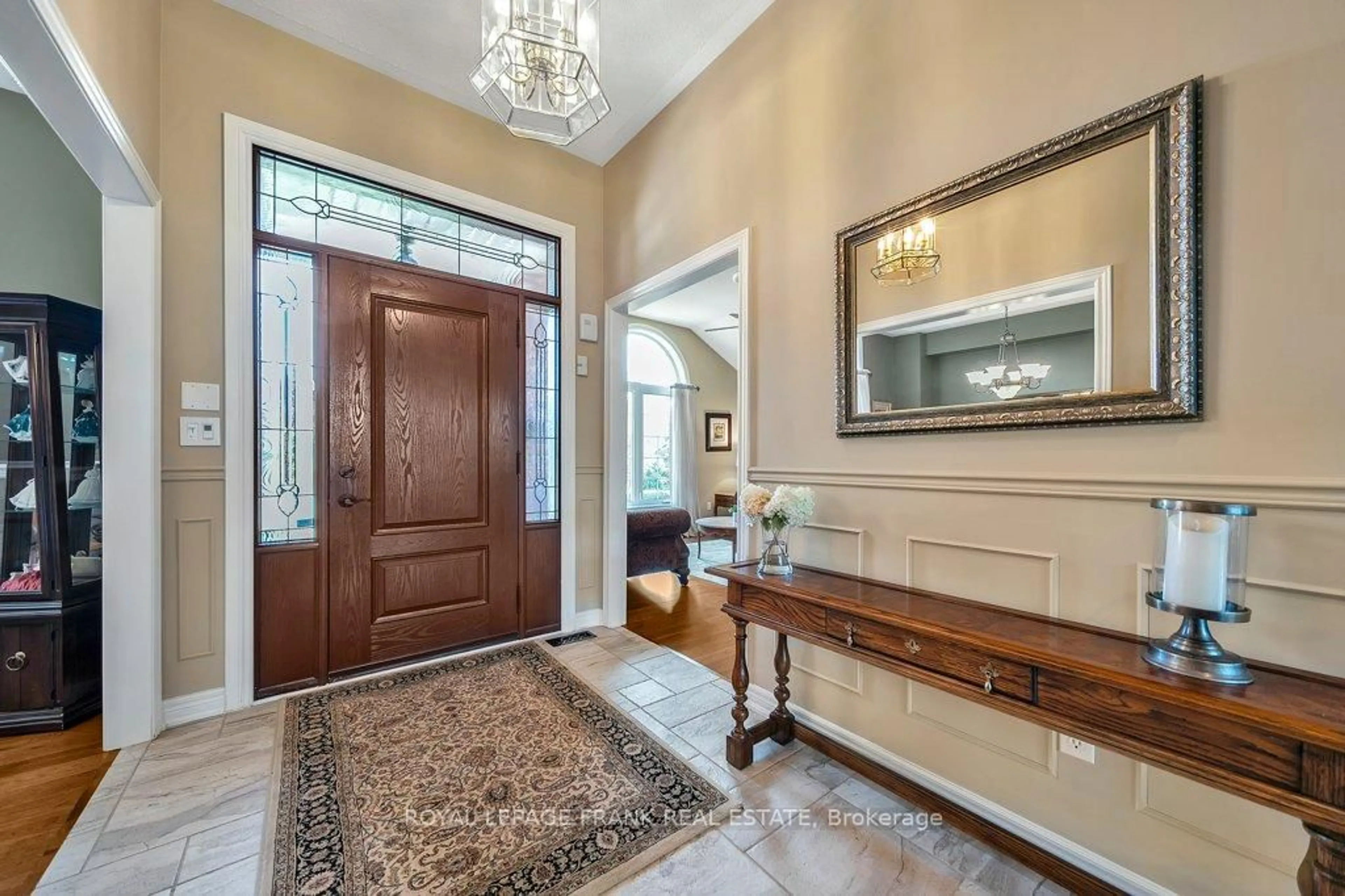 Indoor entryway for 11 Cawkers Cove Rd, Scugog Ontario L9L 1P4