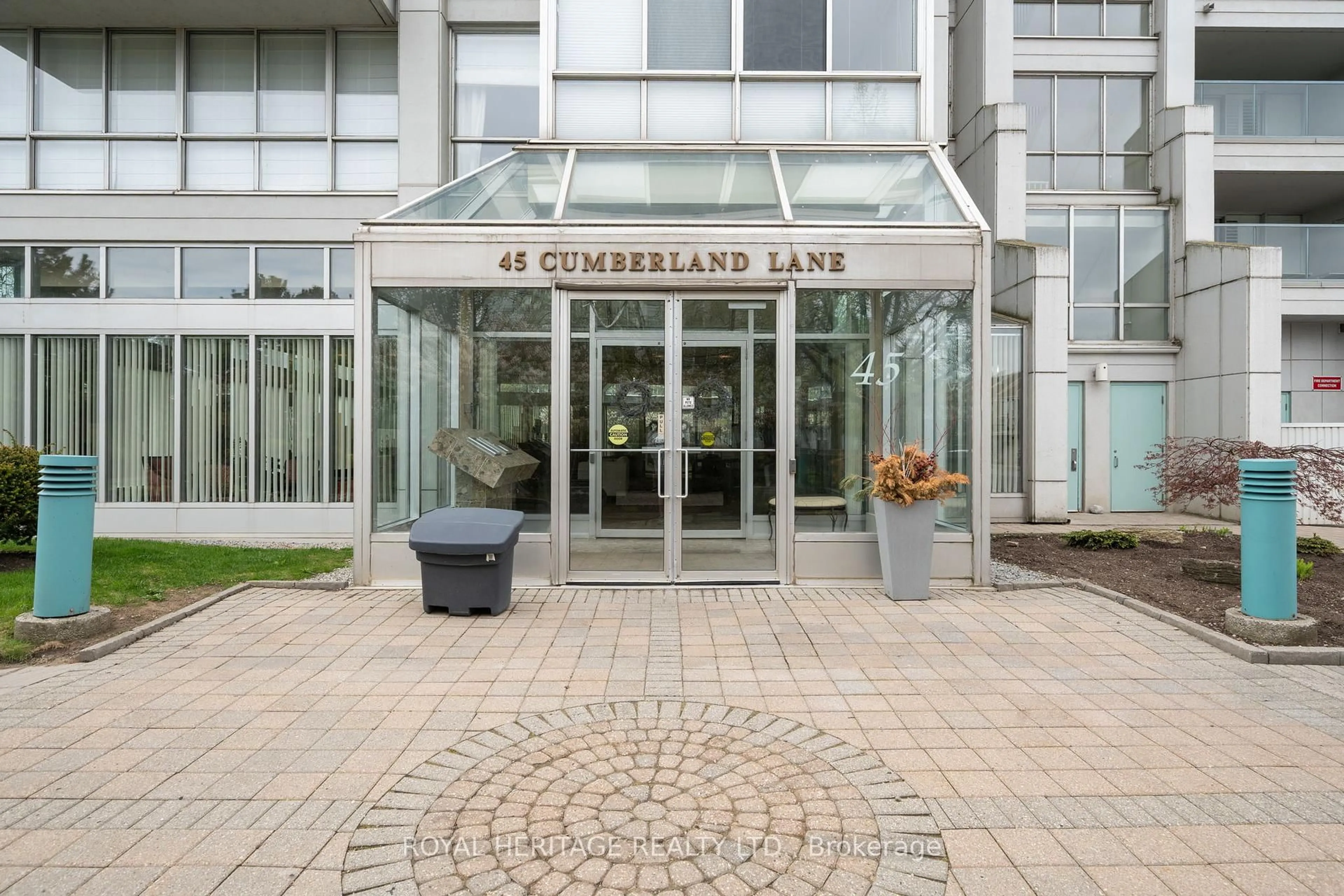 Lobby for 45 Cumberland Lane #306, Ajax Ontario L1S 7K3