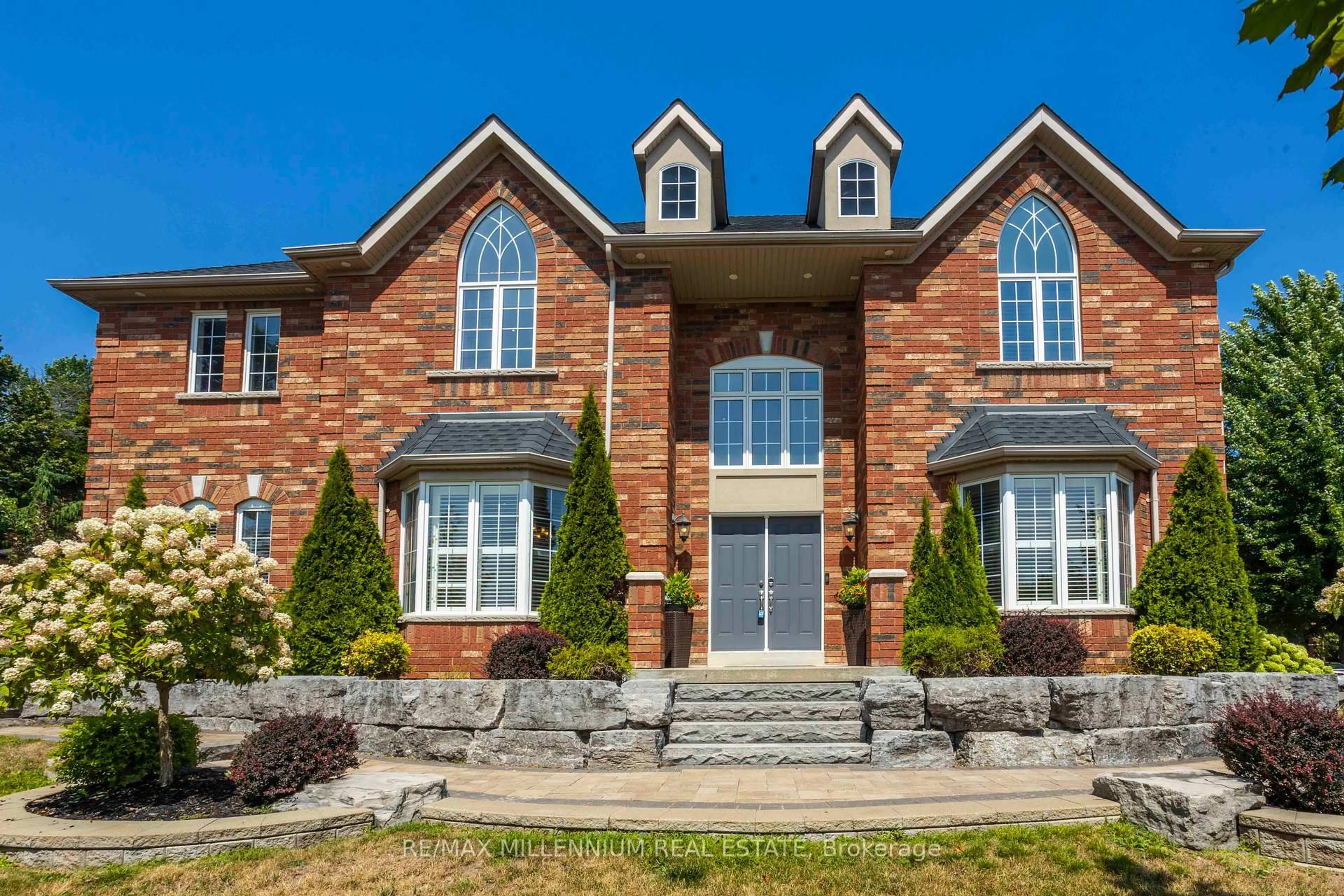 Home with brick exterior material, unknown for 730 Longworth Ave, Clarington Ontario L1C 0C7