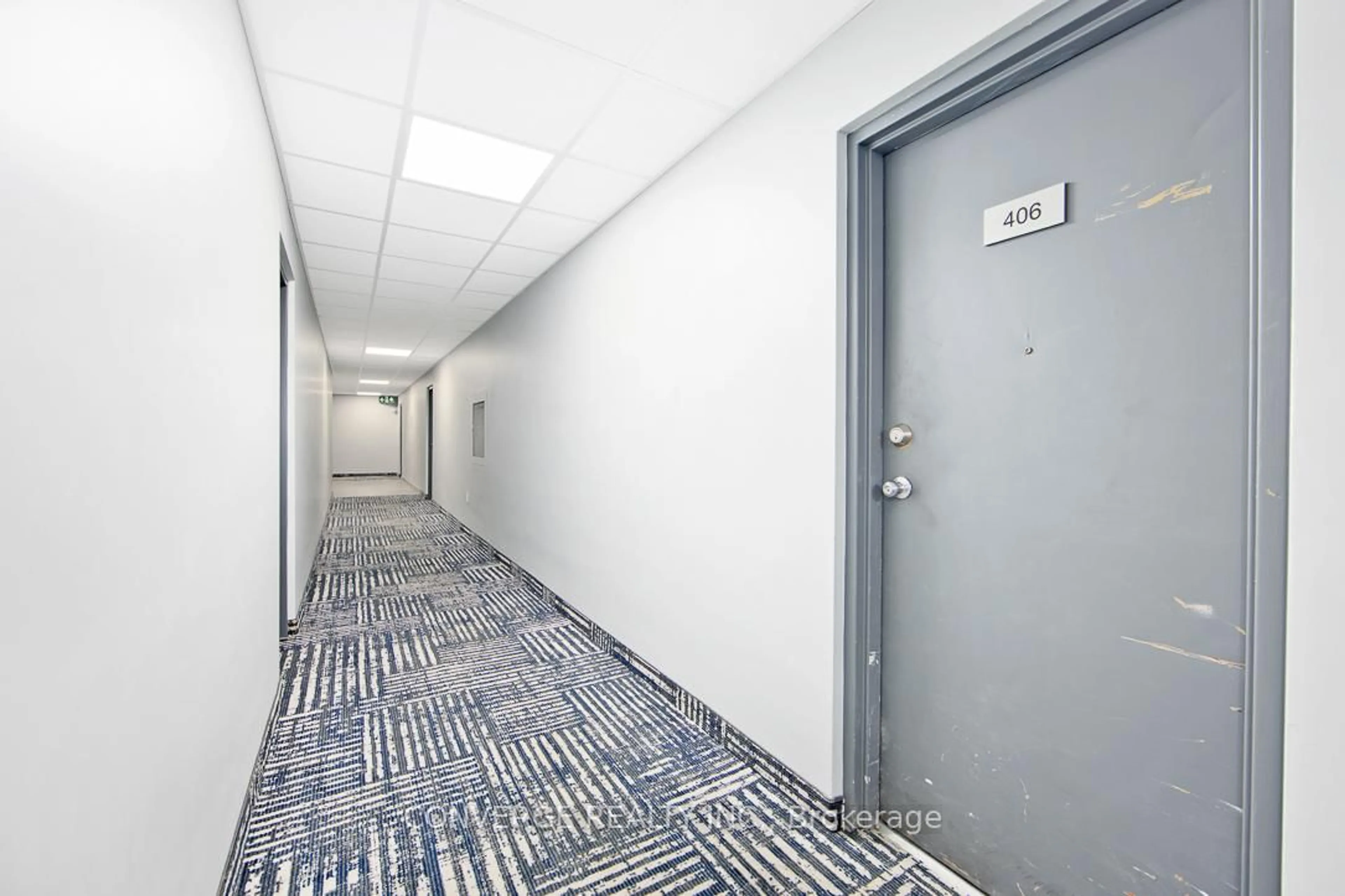 Indoor foyer for 4062 Lawrence Ave #406, Toronto Ontario M1E 4V5