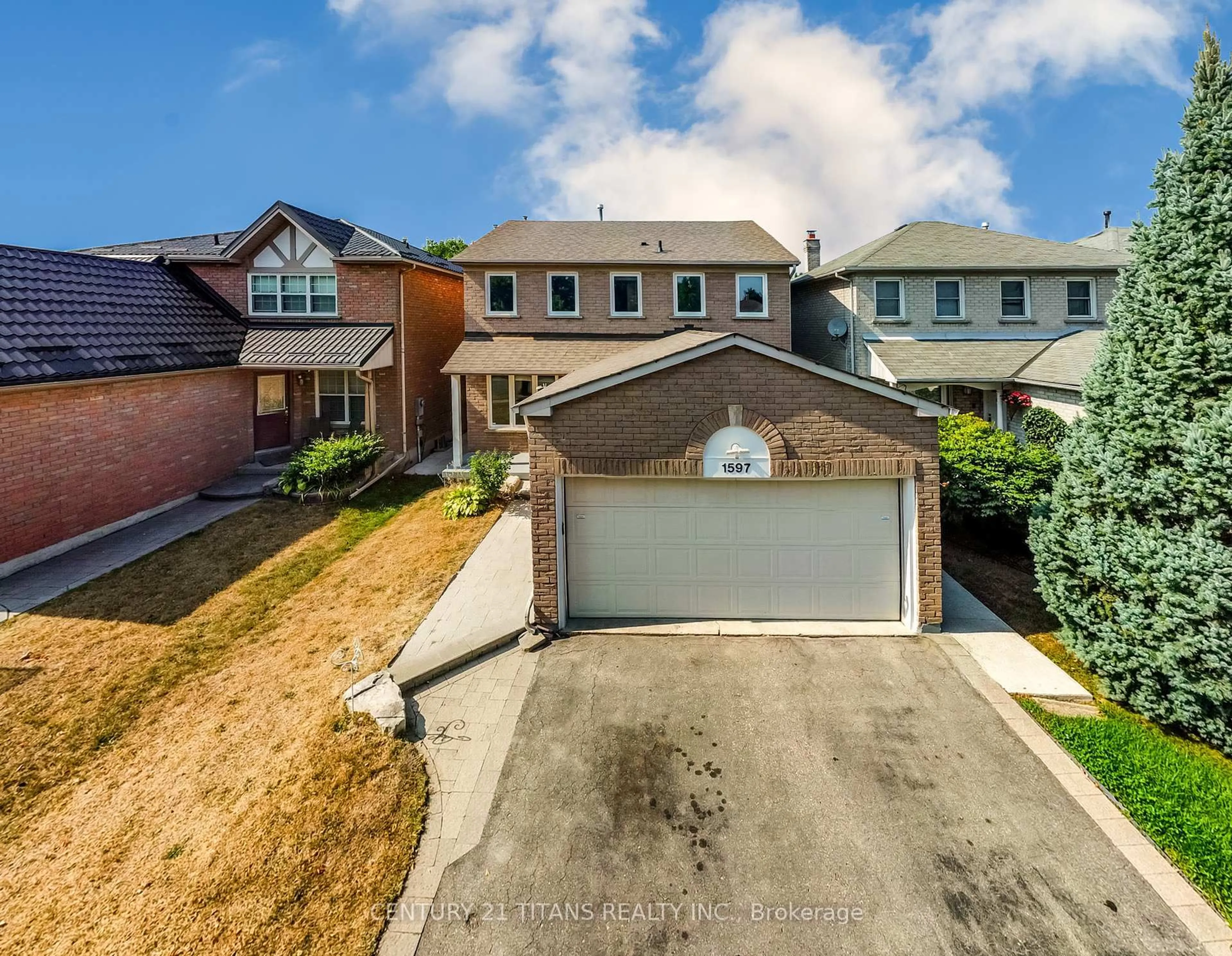 A pic from outside/outdoor area/front of a property/back of a property/a pic from drone, street for 1597 Amberlea Rd, Pickering Ontario L1V 5N8