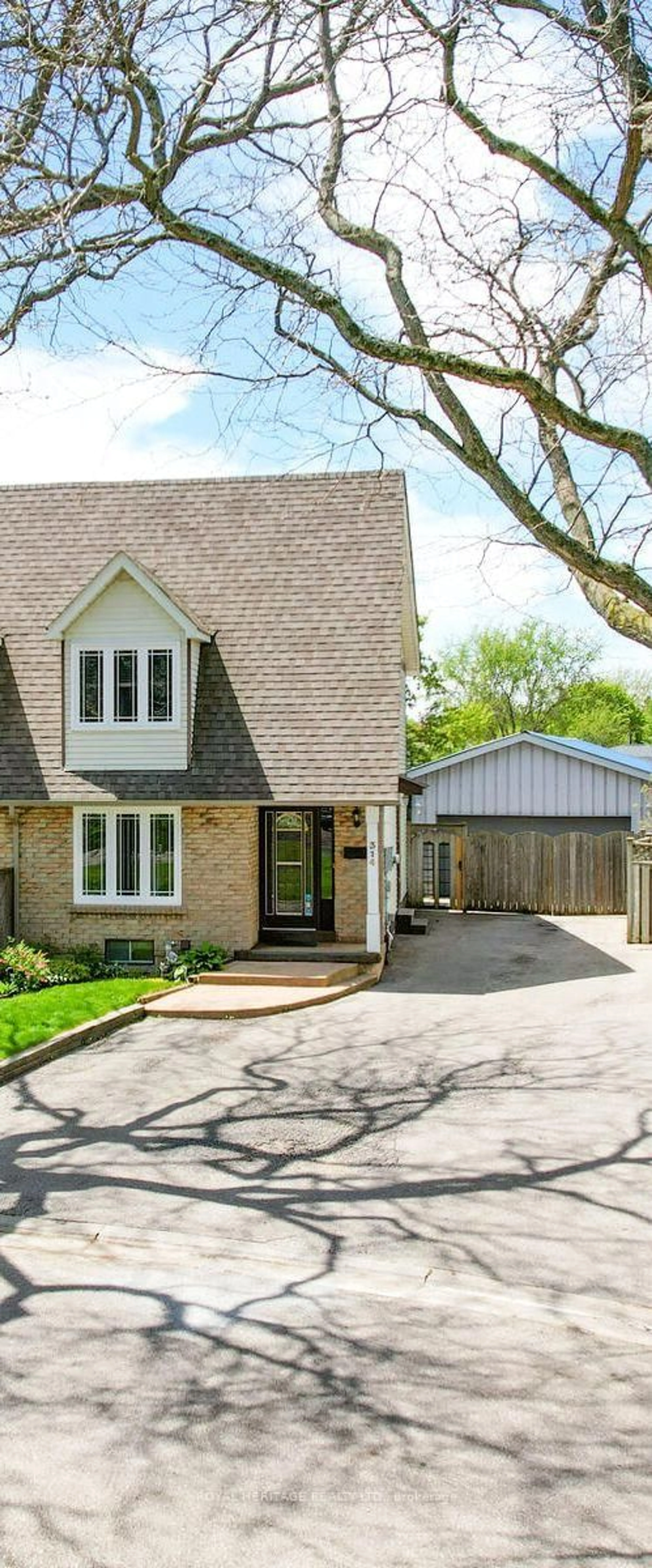 Home with brick exterior material, street for 314 Rondeau Crt, Oshawa Ontario L1J 6N4