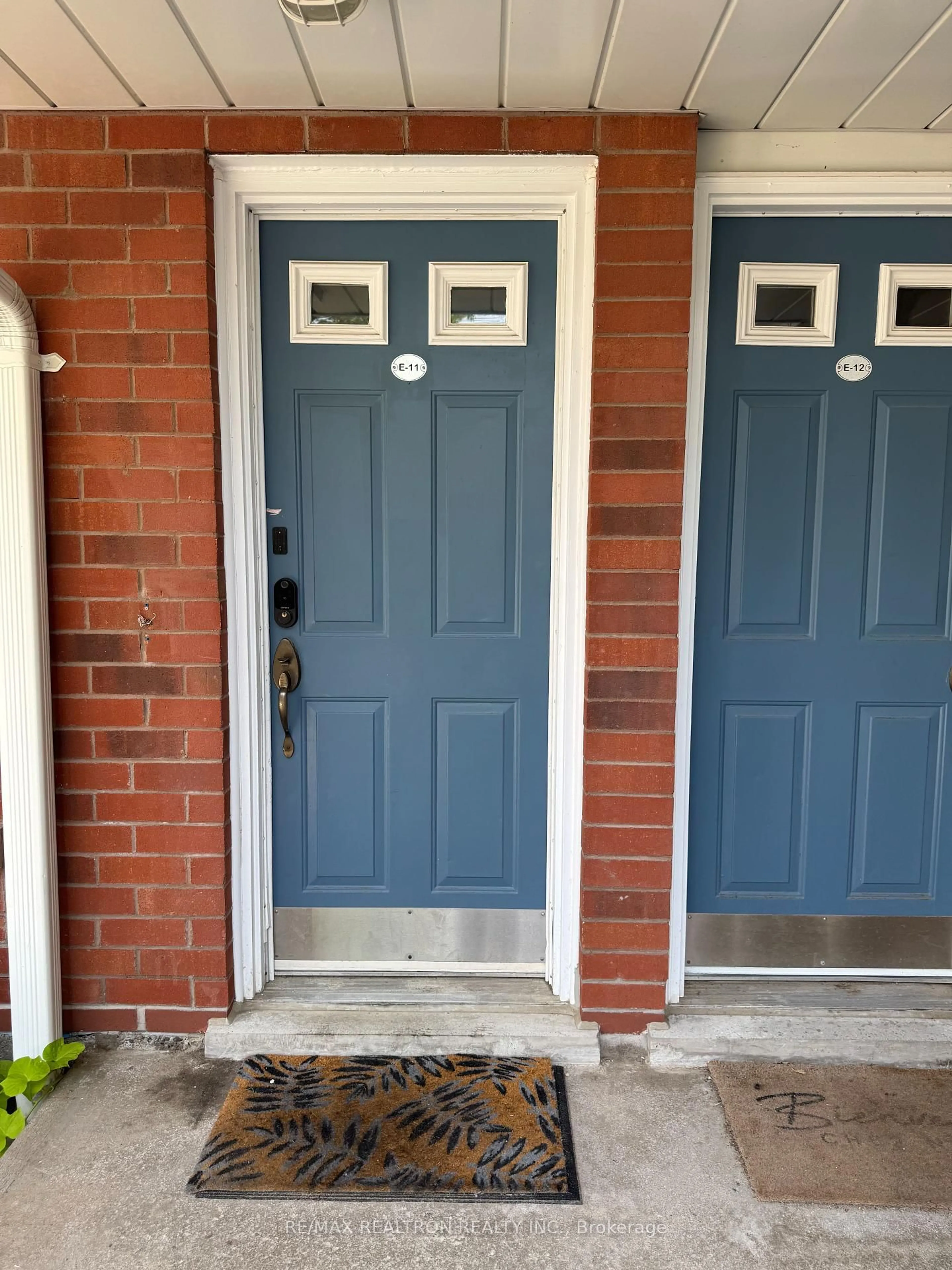 Indoor entryway for 1665 Nash Rd #E11, Clarington Ontario L1E 1S8