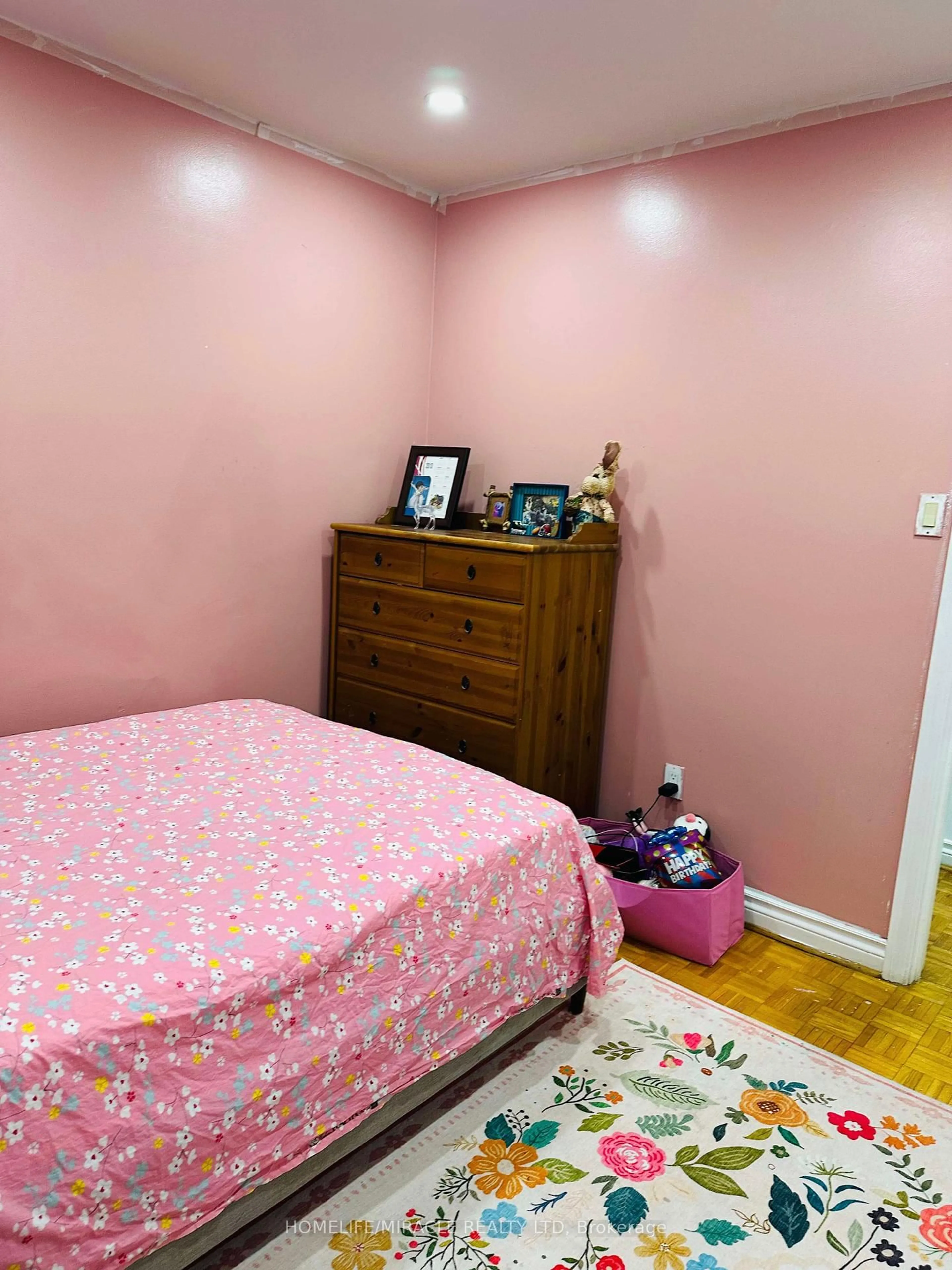 A pic of a room for 101A Galloway Rd, Toronto Ontario M1E 1W8