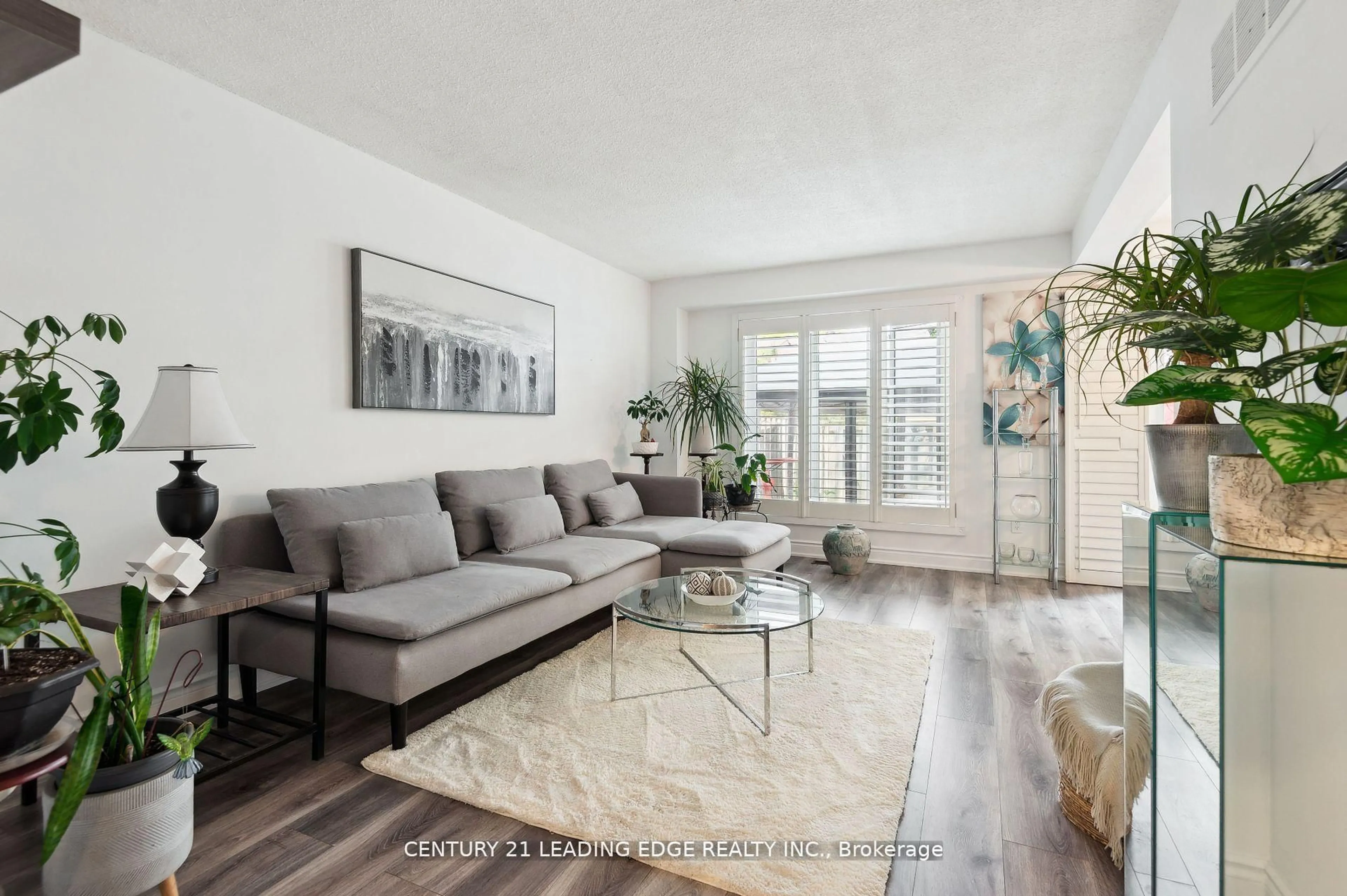 Living room with furniture, unknown for 4662 Kingston Rd #150, Toronto Ontario M1E 4Y7