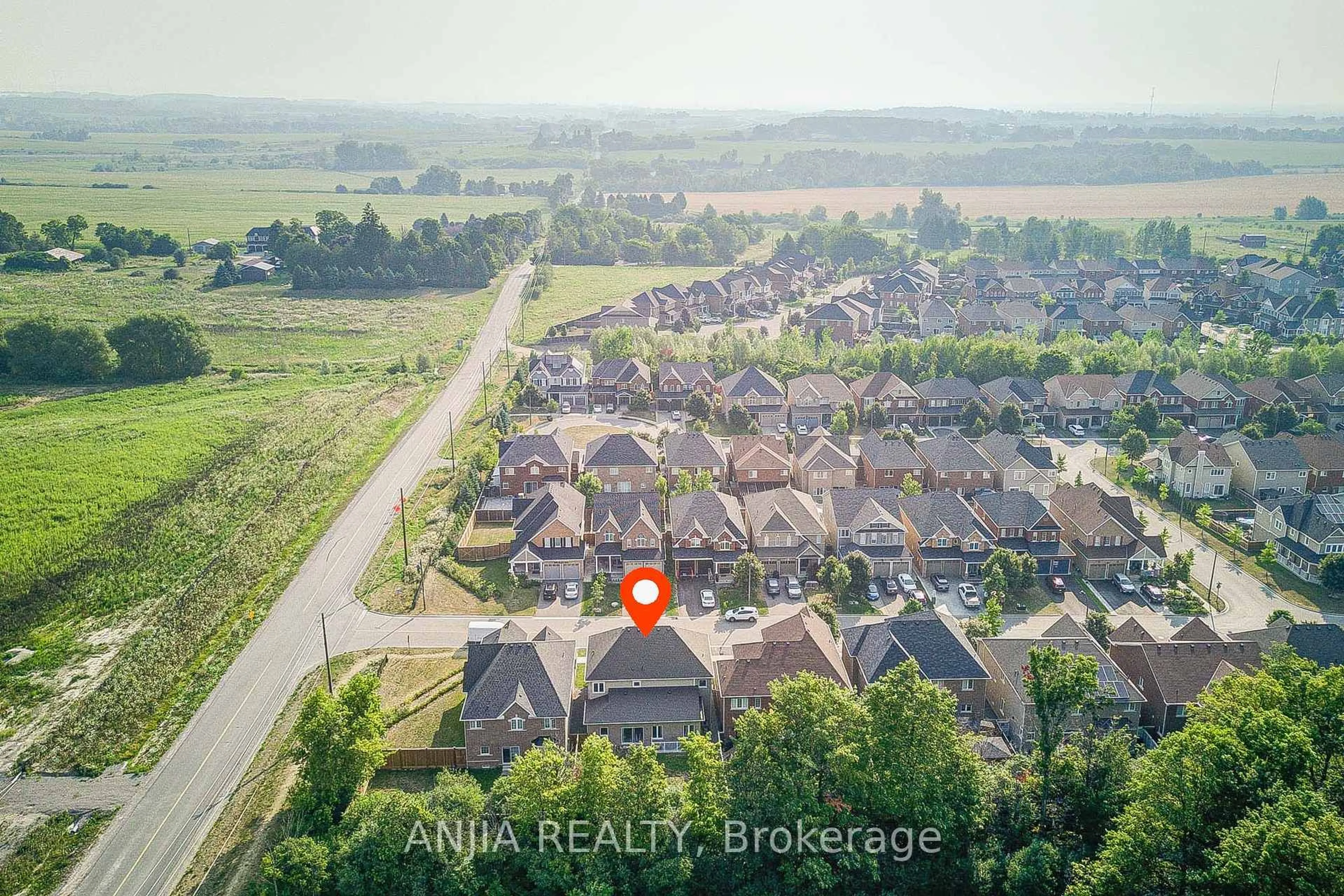 A pic from outside/outdoor area/front of a property/back of a property/a pic from drone, unknown for 2036 Kurelo Dr, Oshawa Ontario L1K 0W7