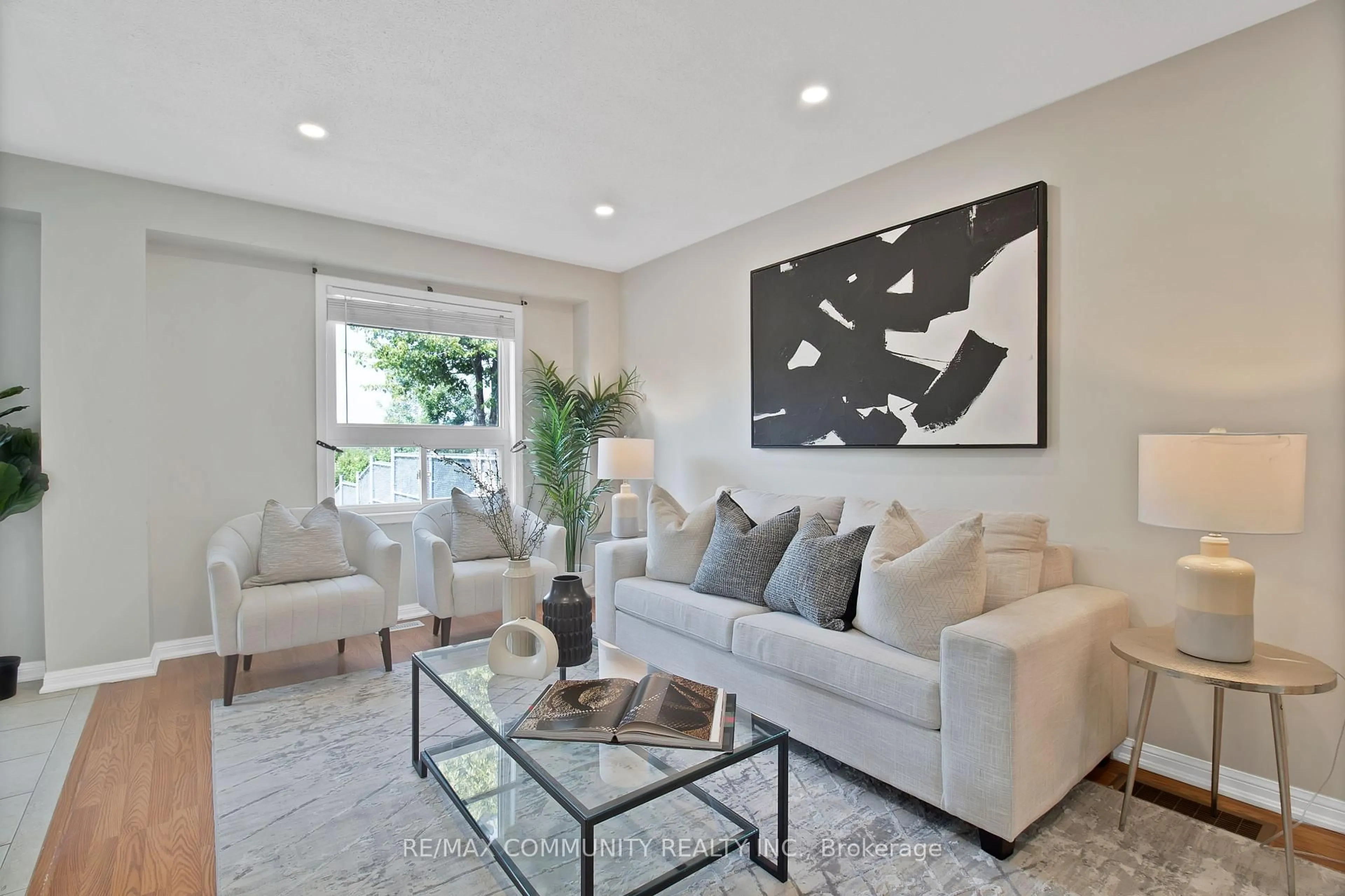 Living room with furniture, unknown for 996 Southport Dr, Oshawa Ontario L1H 8A3