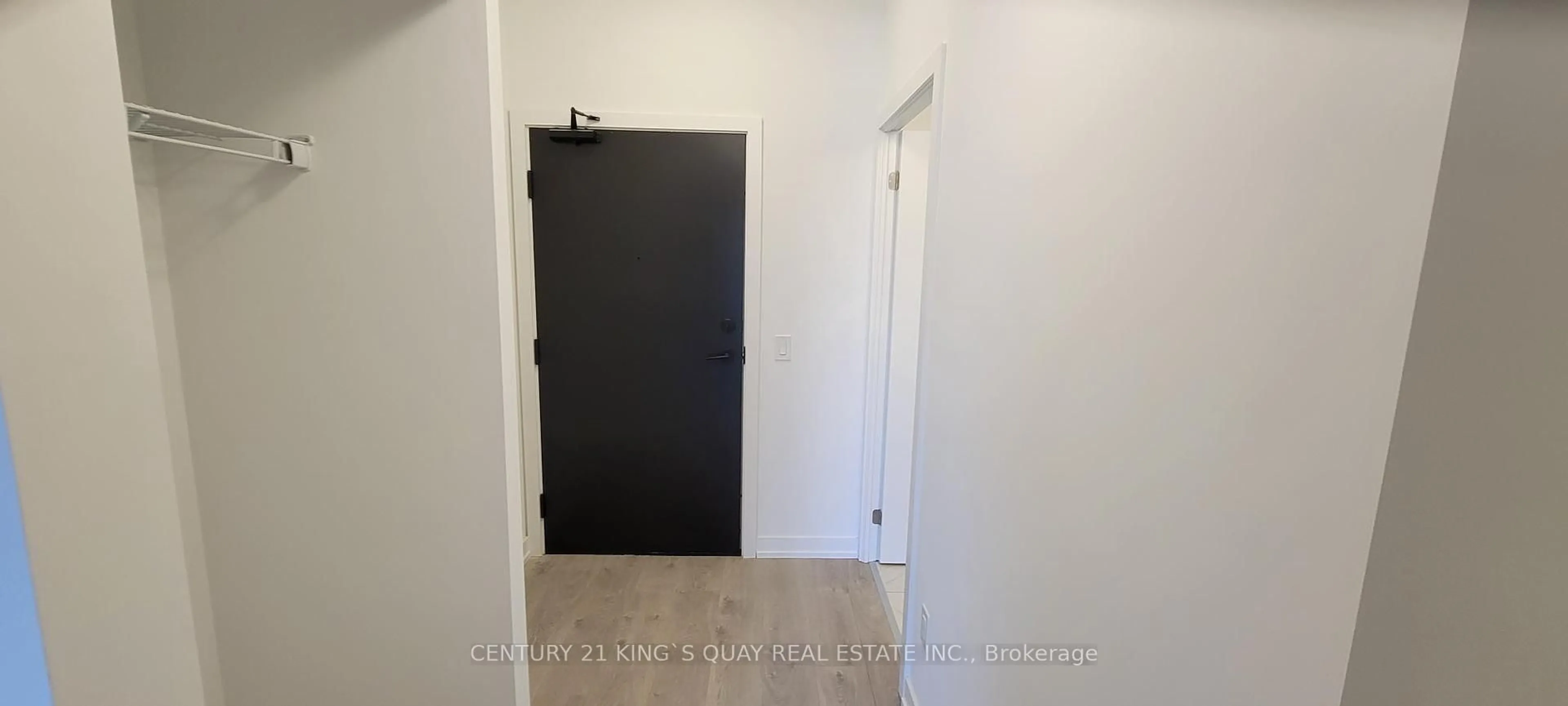 A pic of a room for 1480 Bayly St #306, Pickering Ontario L1W 0C2
