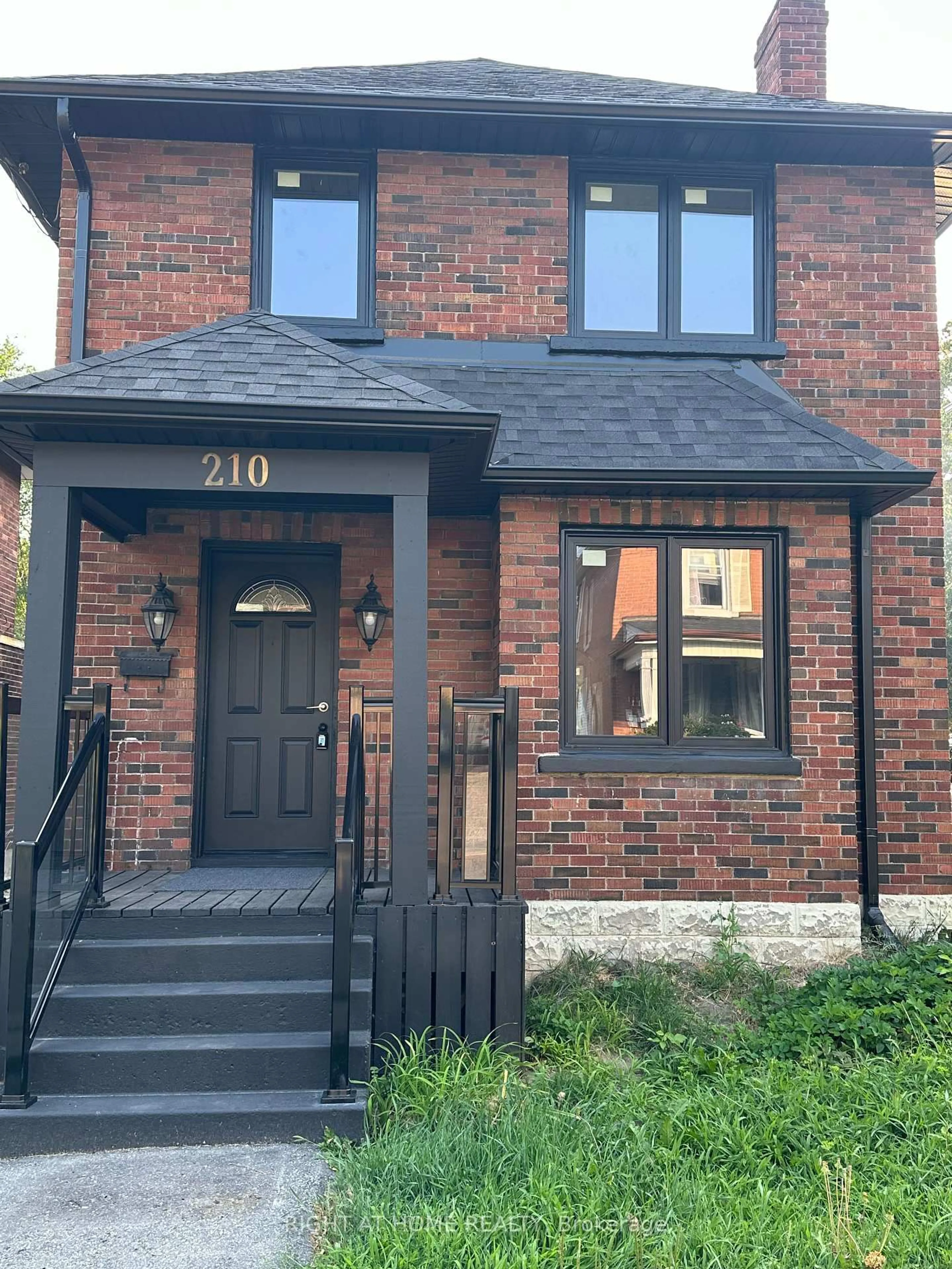 Home with brick exterior material, street for 210 Dearborn Ave, Oshawa Ontario L1G 4Z4