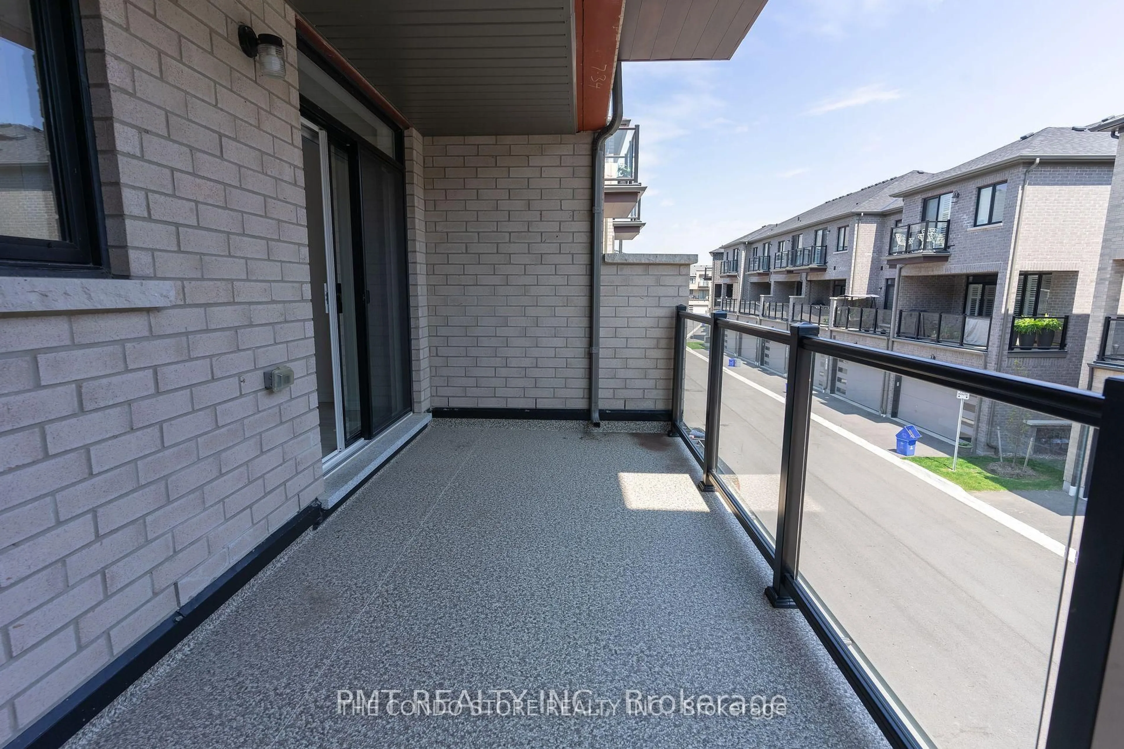 Balcony in the apartment, unknown for 3 Steamboat Way, Whitby Ontario L1N 0M6