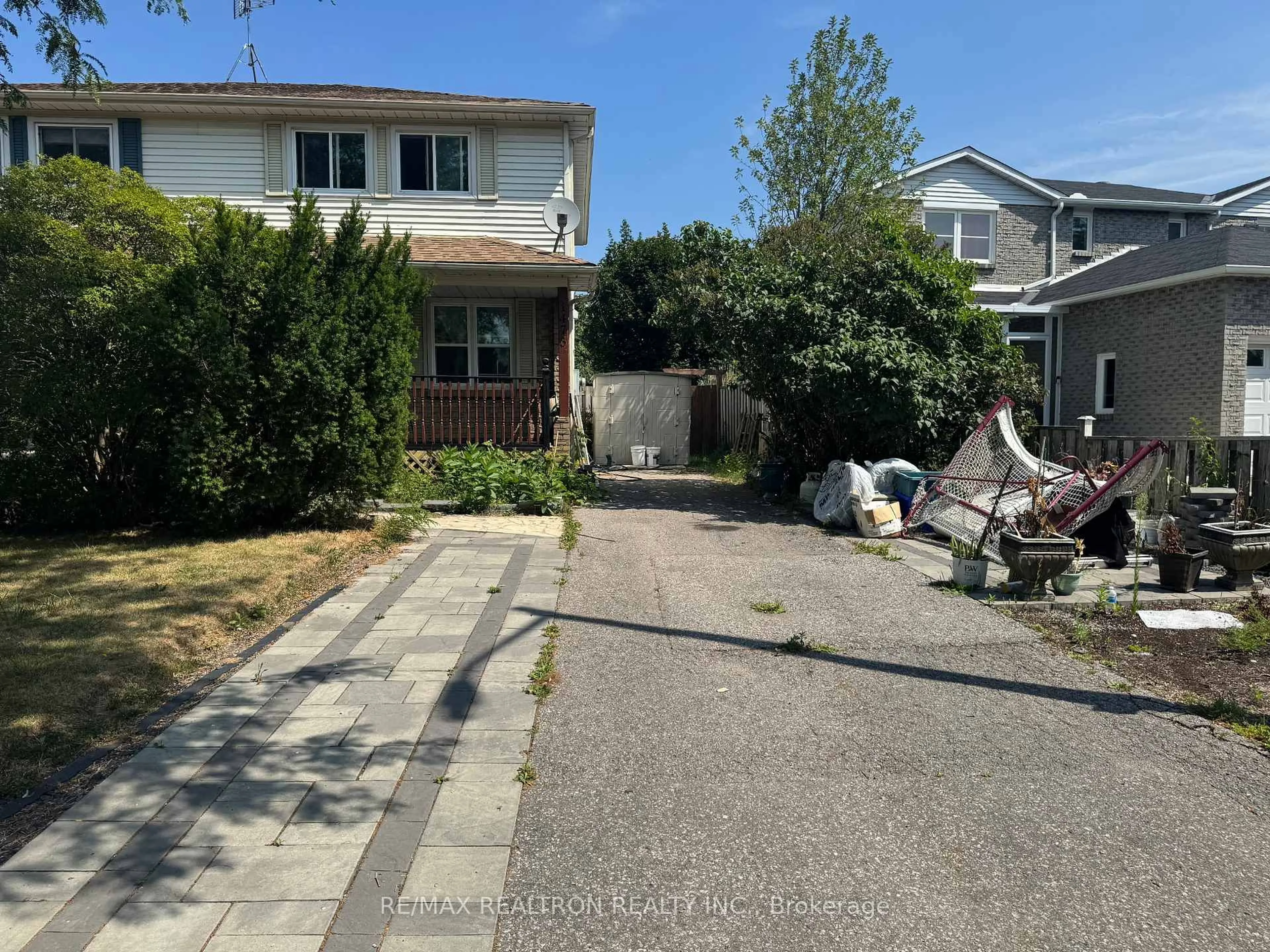 Unknown for 1473 O'hara Crt, Oshawa Ontario L1J 8A5