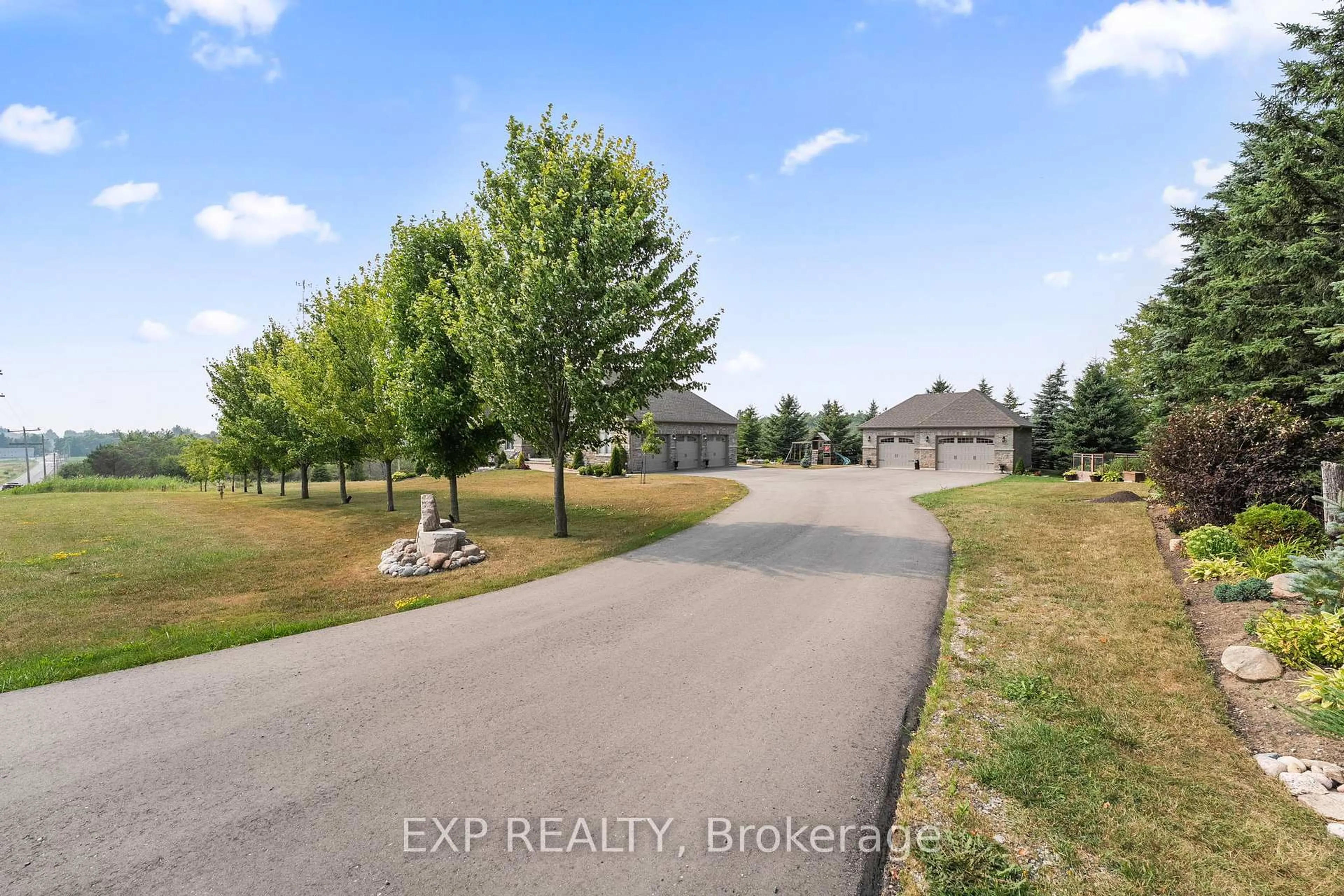 A pic from outside/outdoor area/front of a property/back of a property/a pic from drone, unknown for 1295 Saintfield Rd, Scugog Ontario L0C 1H0