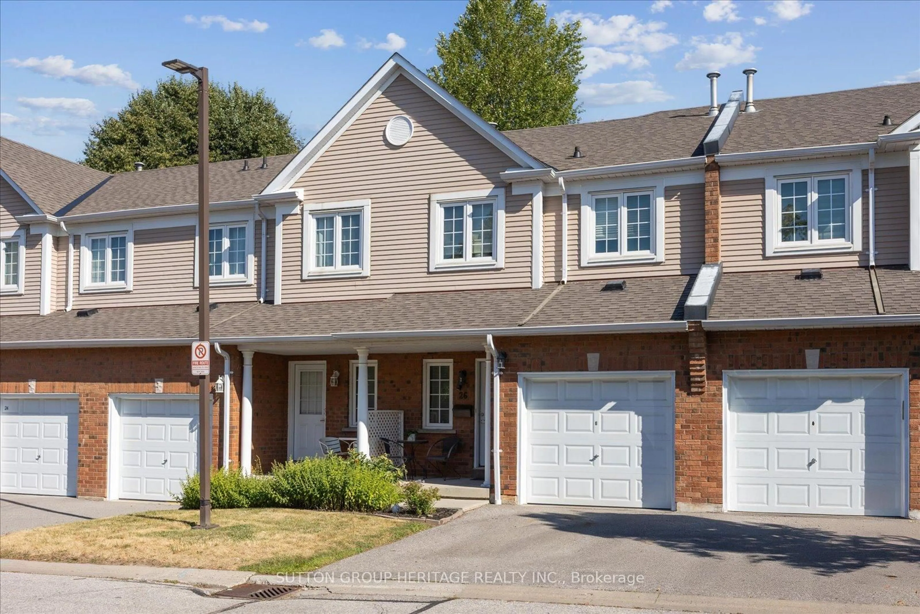 Unknown for 10 Bassett Blvd #26, Whitby Ontario L1N 9C3