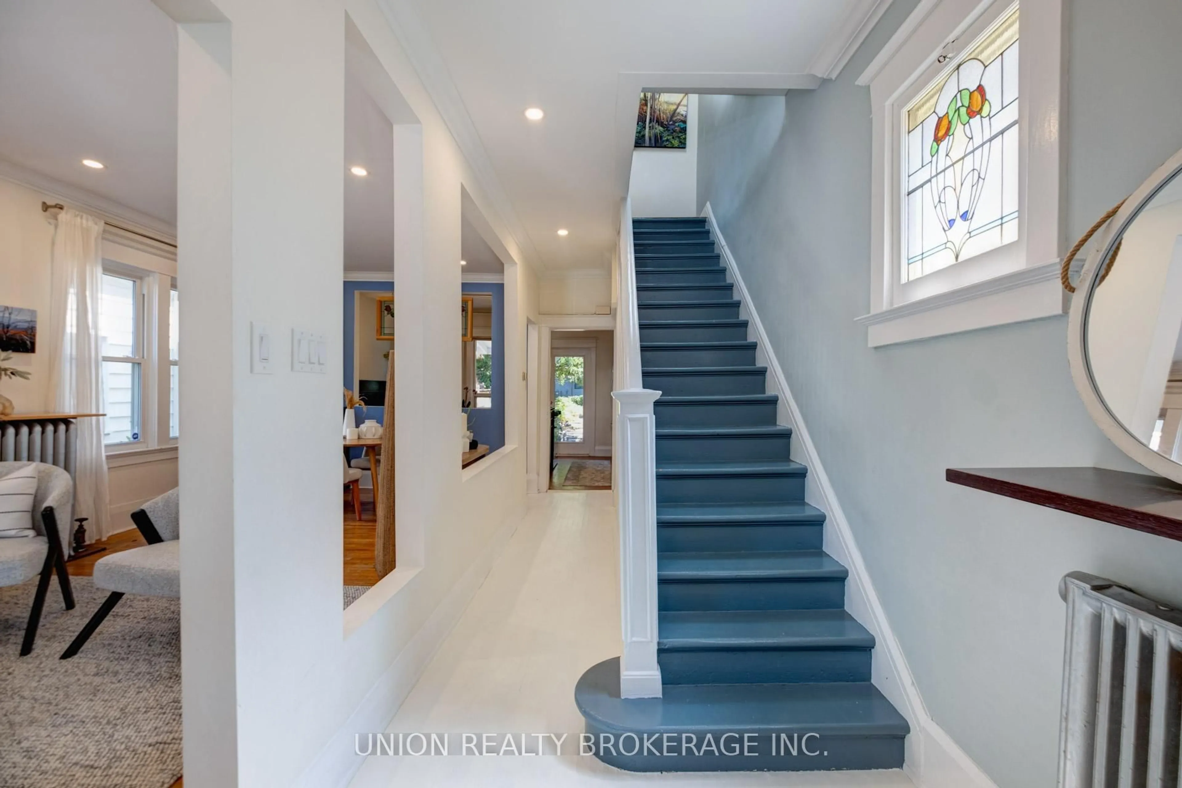 Indoor entryway for 69 King Edward Ave, Toronto Ontario M4C 5J5