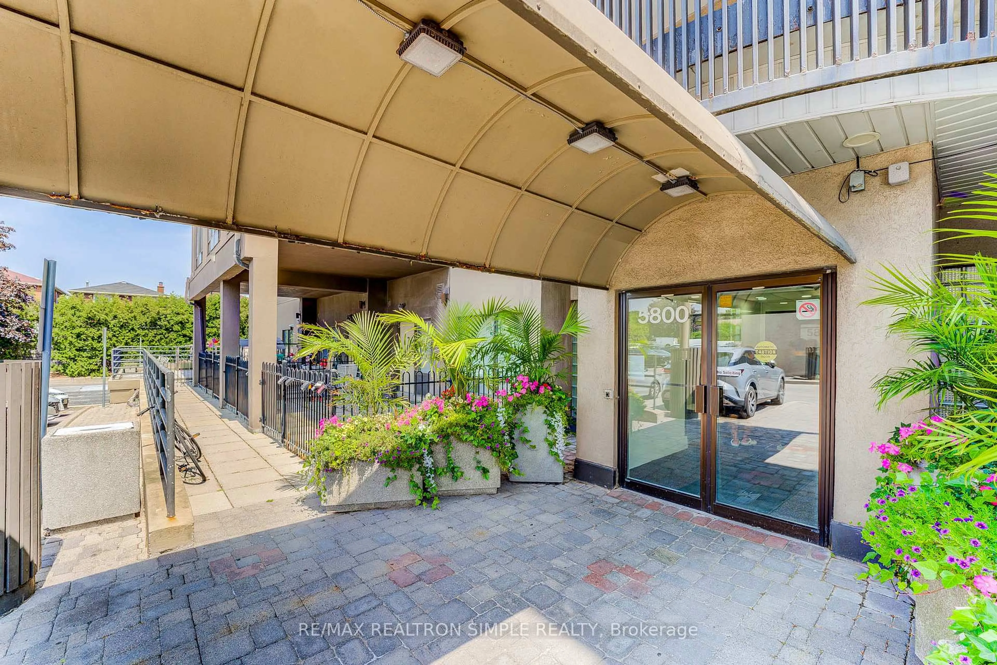 Unknown for 5800 Sheppard Ave #202, Toronto Ontario M1B 5J7