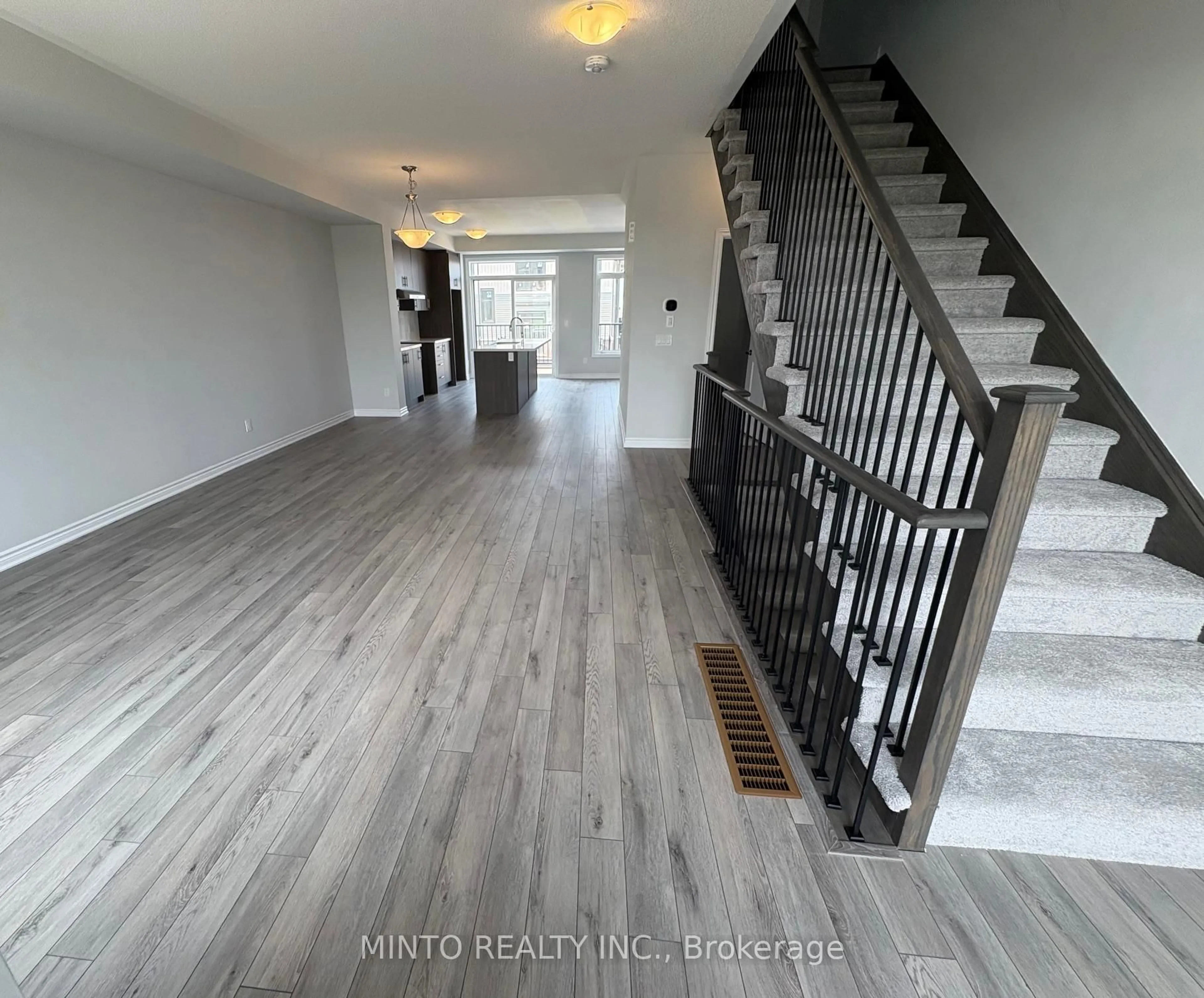 Indoor entryway for 2460 Harmony Rd, Oshawa Ontario L1H 7K4