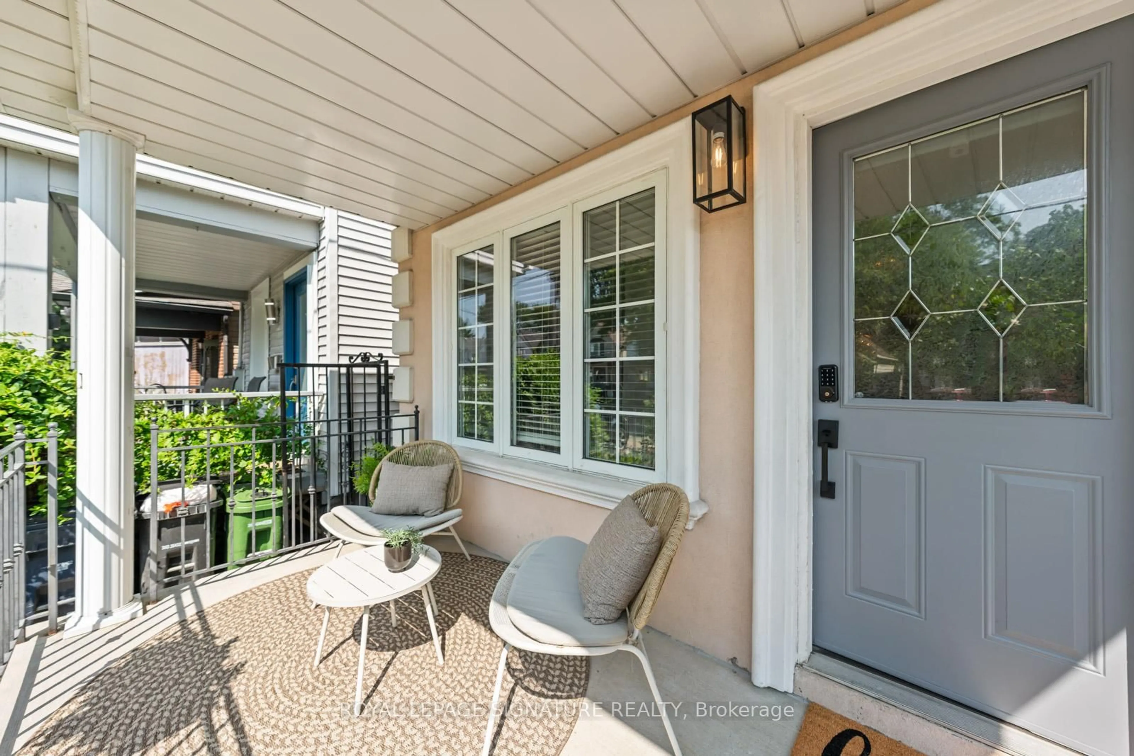 Patio, street for 174 Gowan Ave, Toronto Ontario M4J 2K6