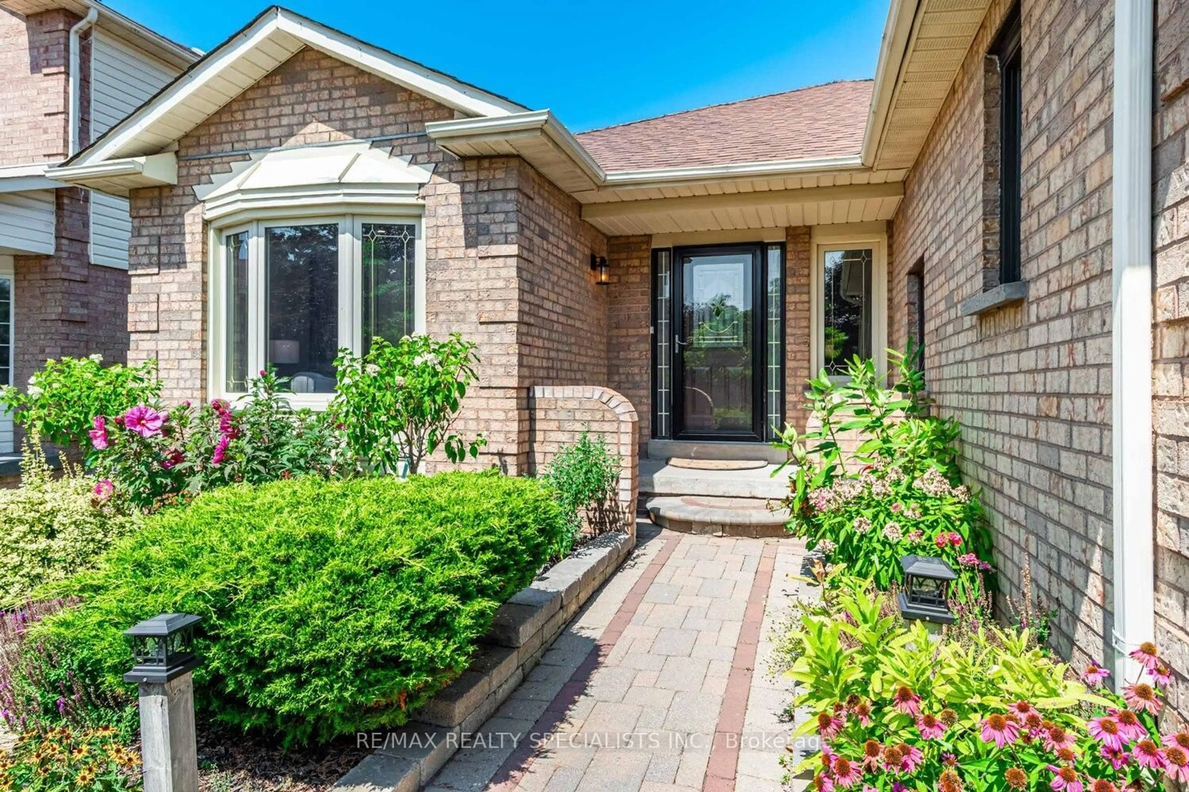 Home with brick exterior material, street for 42 Resnik Dr, Clarington Ontario L1B 1K2