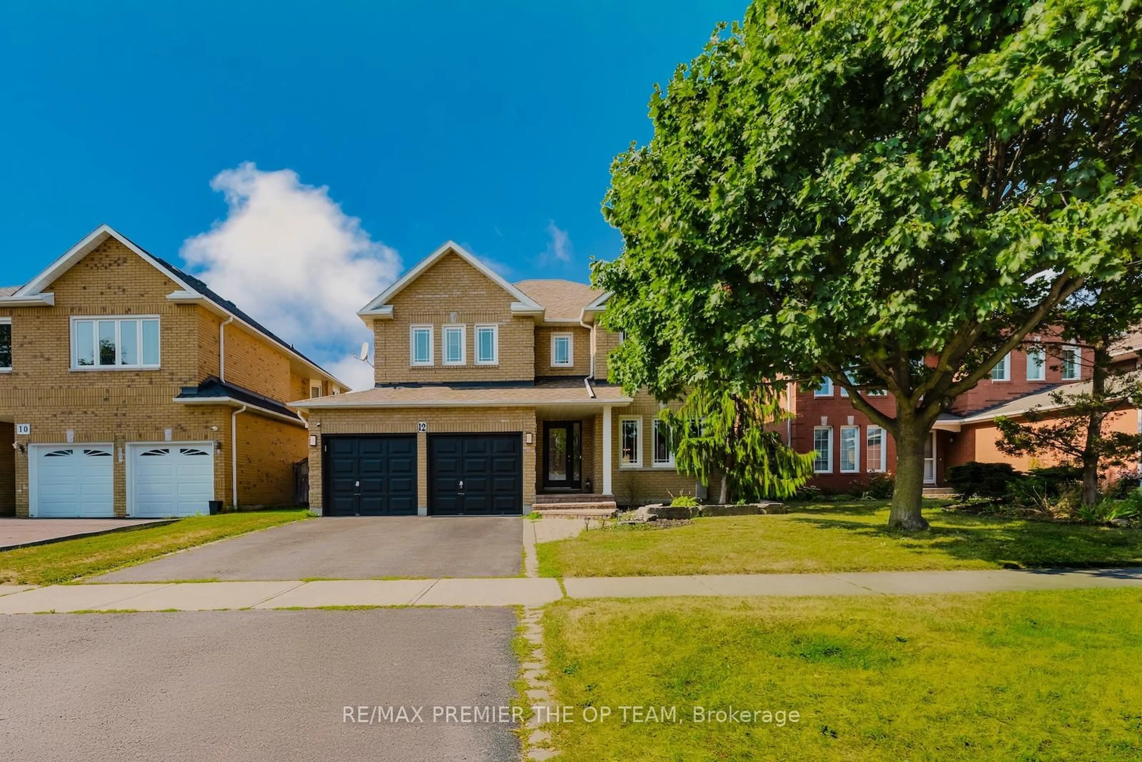 Unknown for 12 Donald Wilson St, Whitby Ontario L1R 2H5