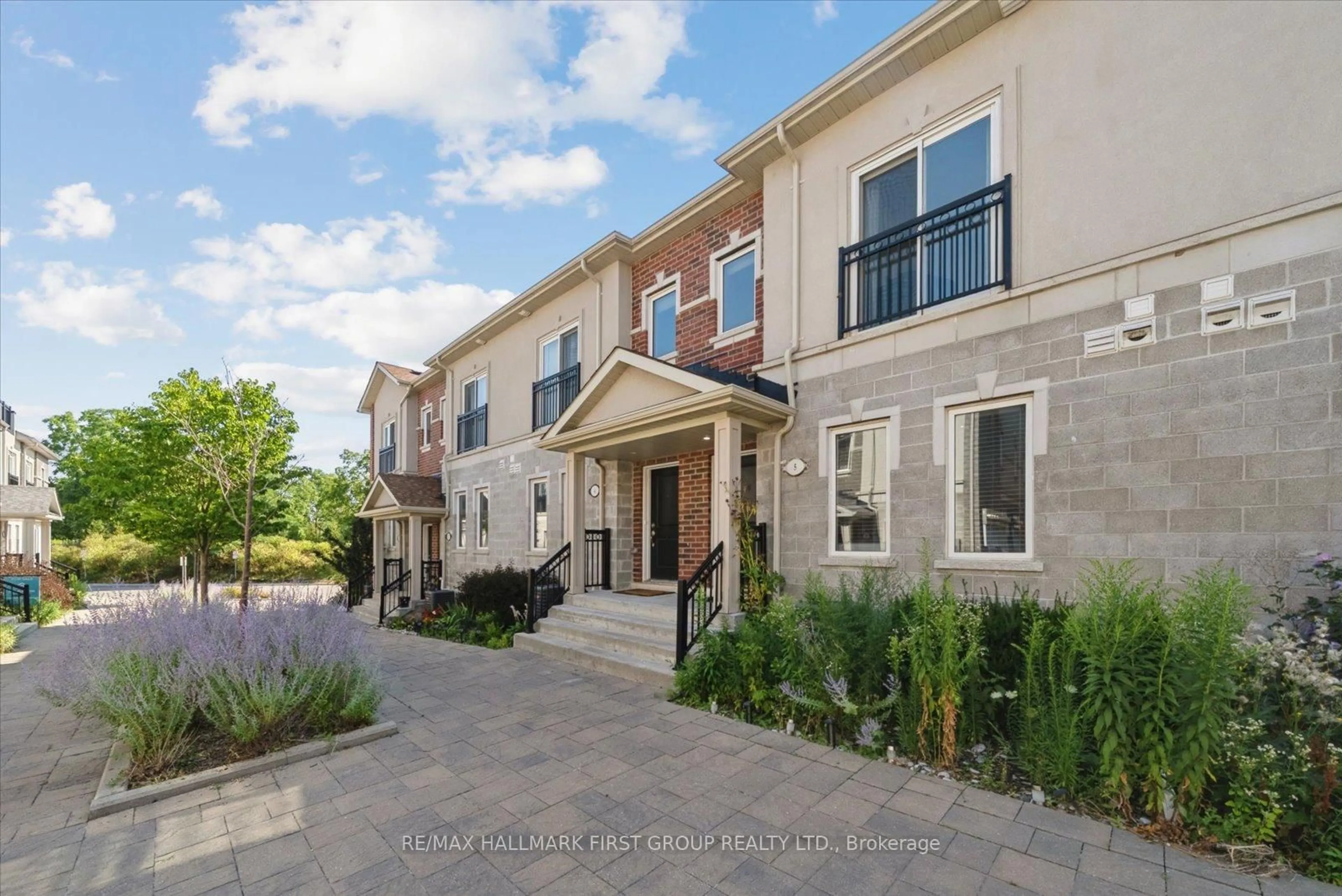 Unknown for 1060 St. Hilda's Way #5, Whitby Ontario L1N 0L3