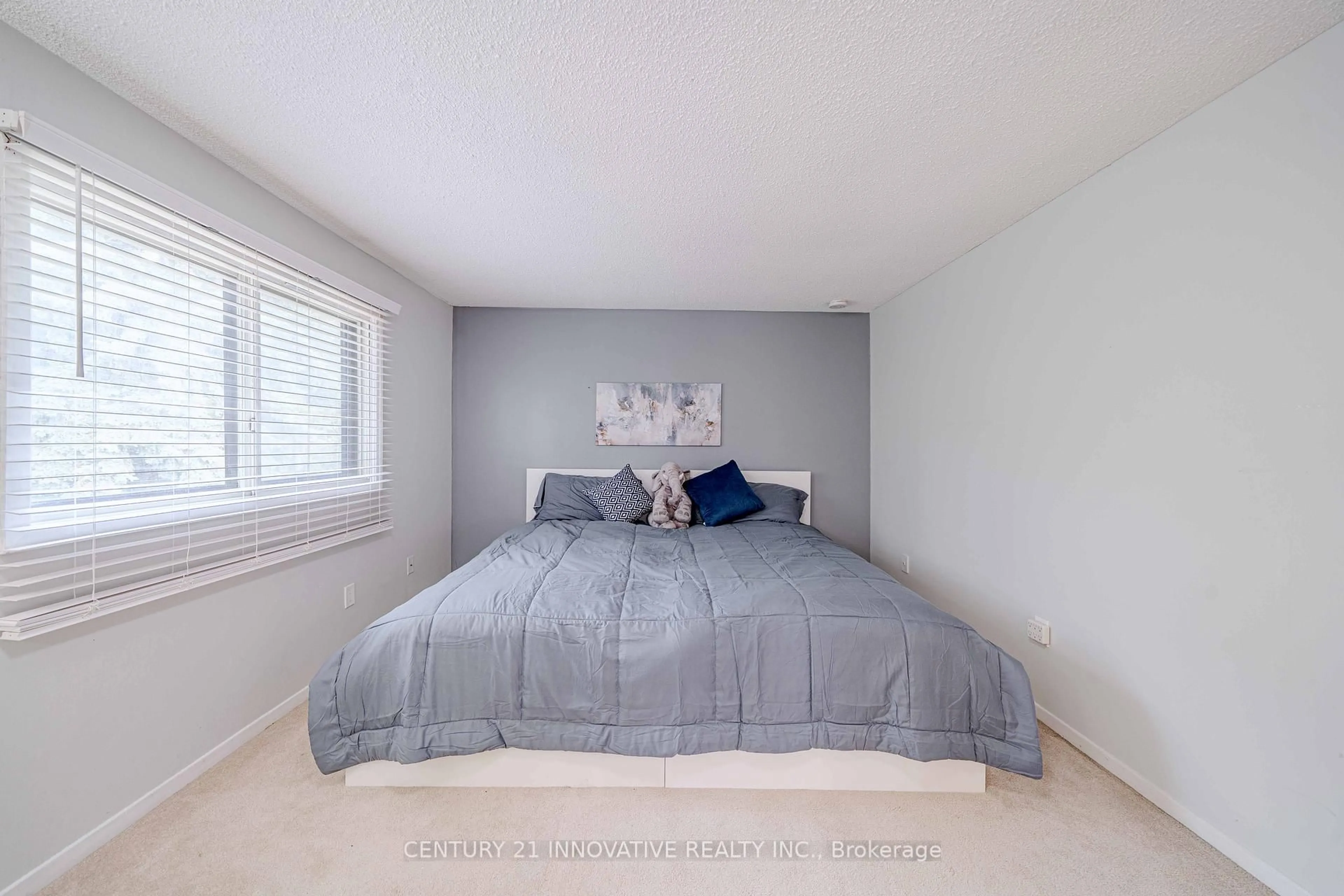 Bedroom with bed, unknown for 1764 Listowell Cres, Pickering Ontario L1V 2Y3