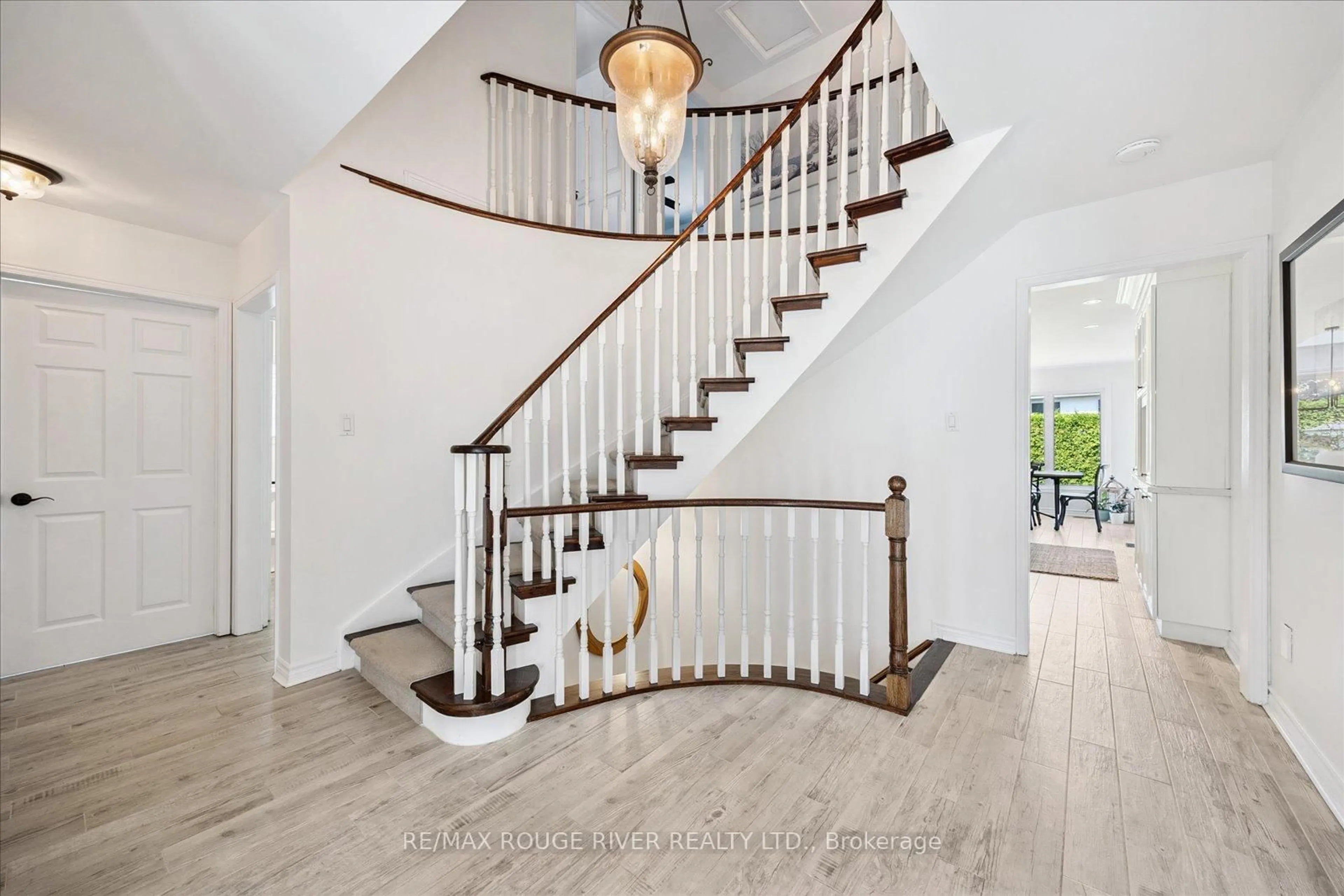Unknown for 63 Canadians Oaks Dr, Whitby Ontario L1N 6W9