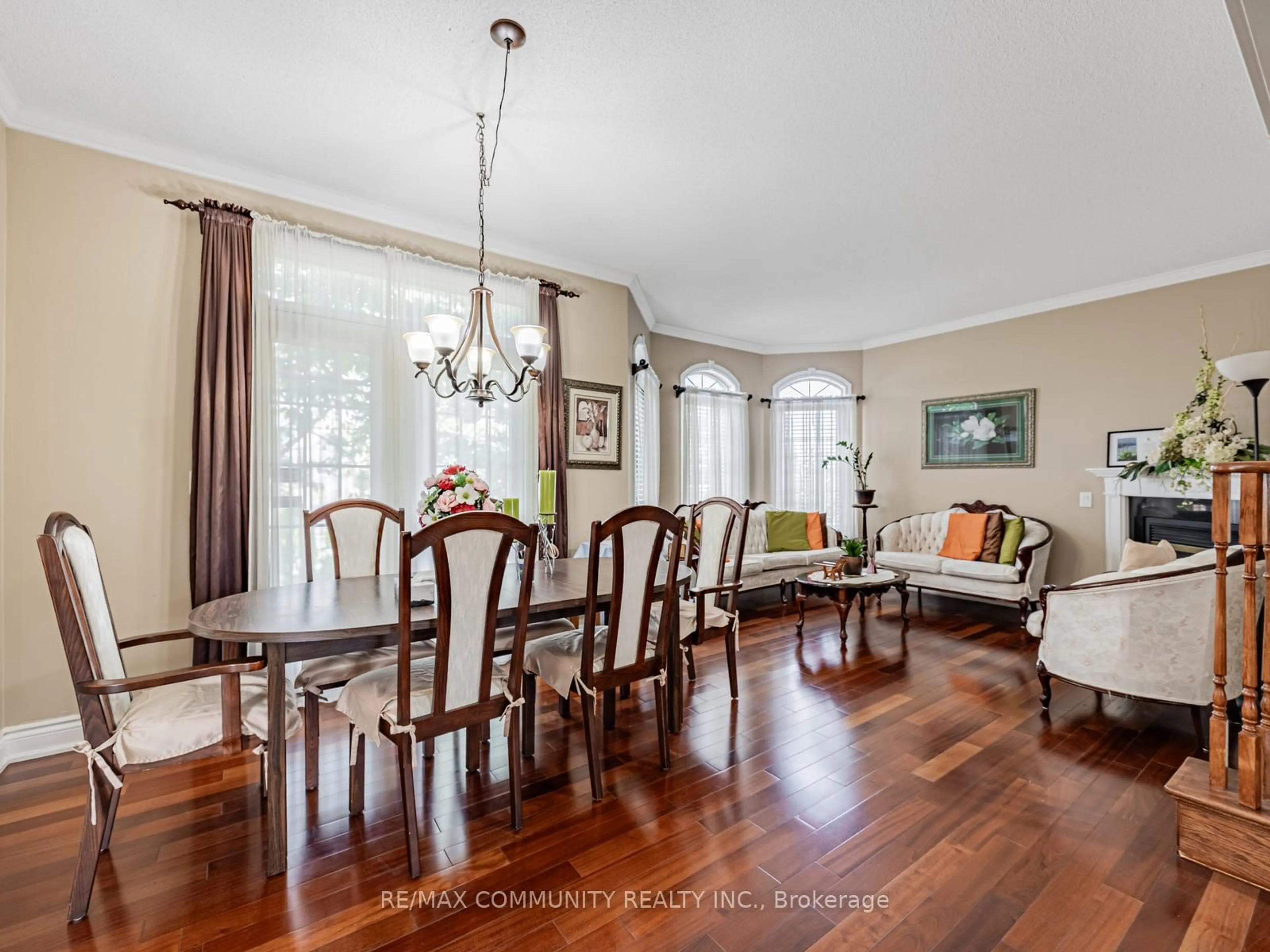 Dining room, wood/laminate floor for 44 Mourning Dove Cres, Toronto Ontario M1B 6A8
