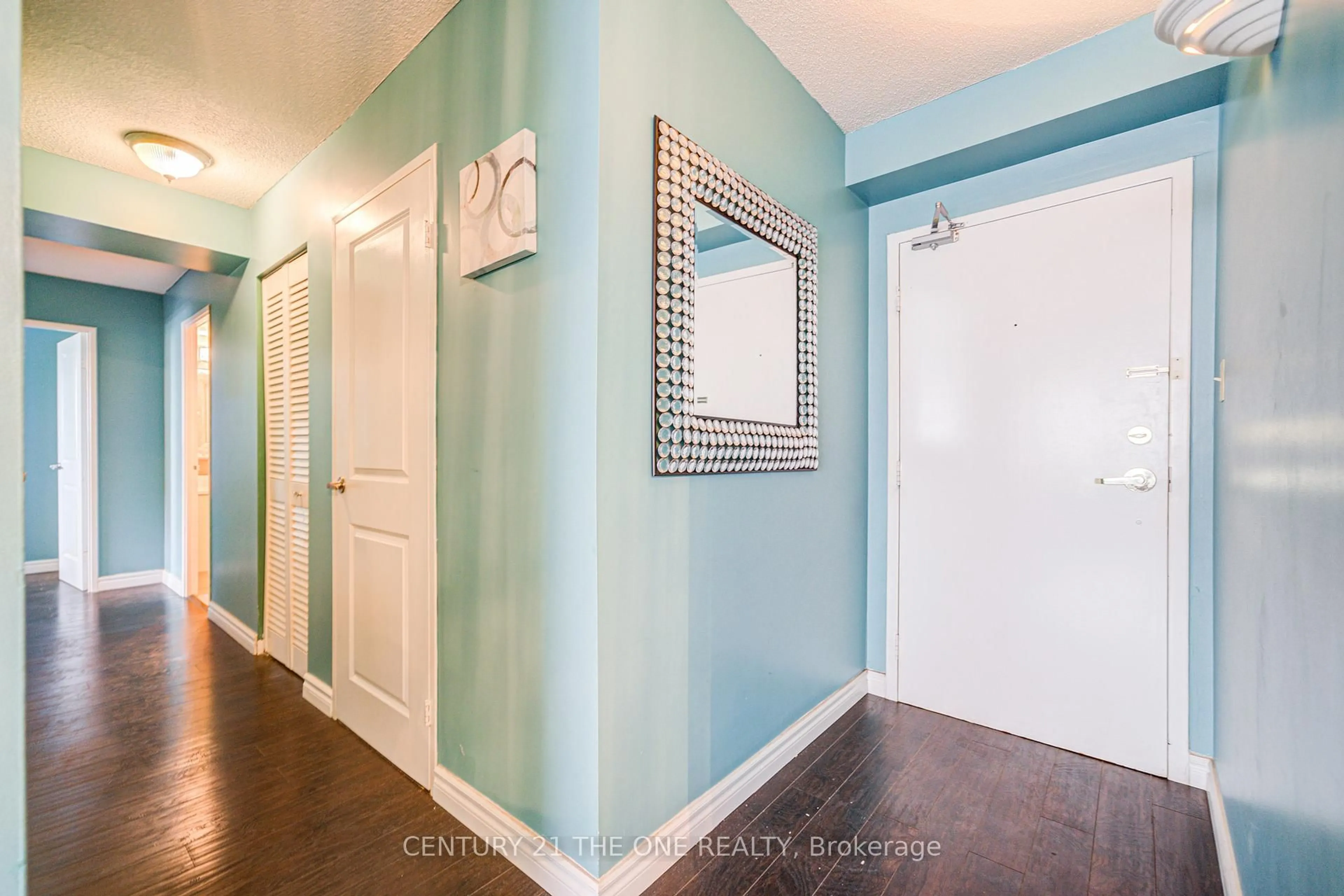 Indoor entryway for 121 Ling Rd #808, Toronto Ontario M1E 4Y2