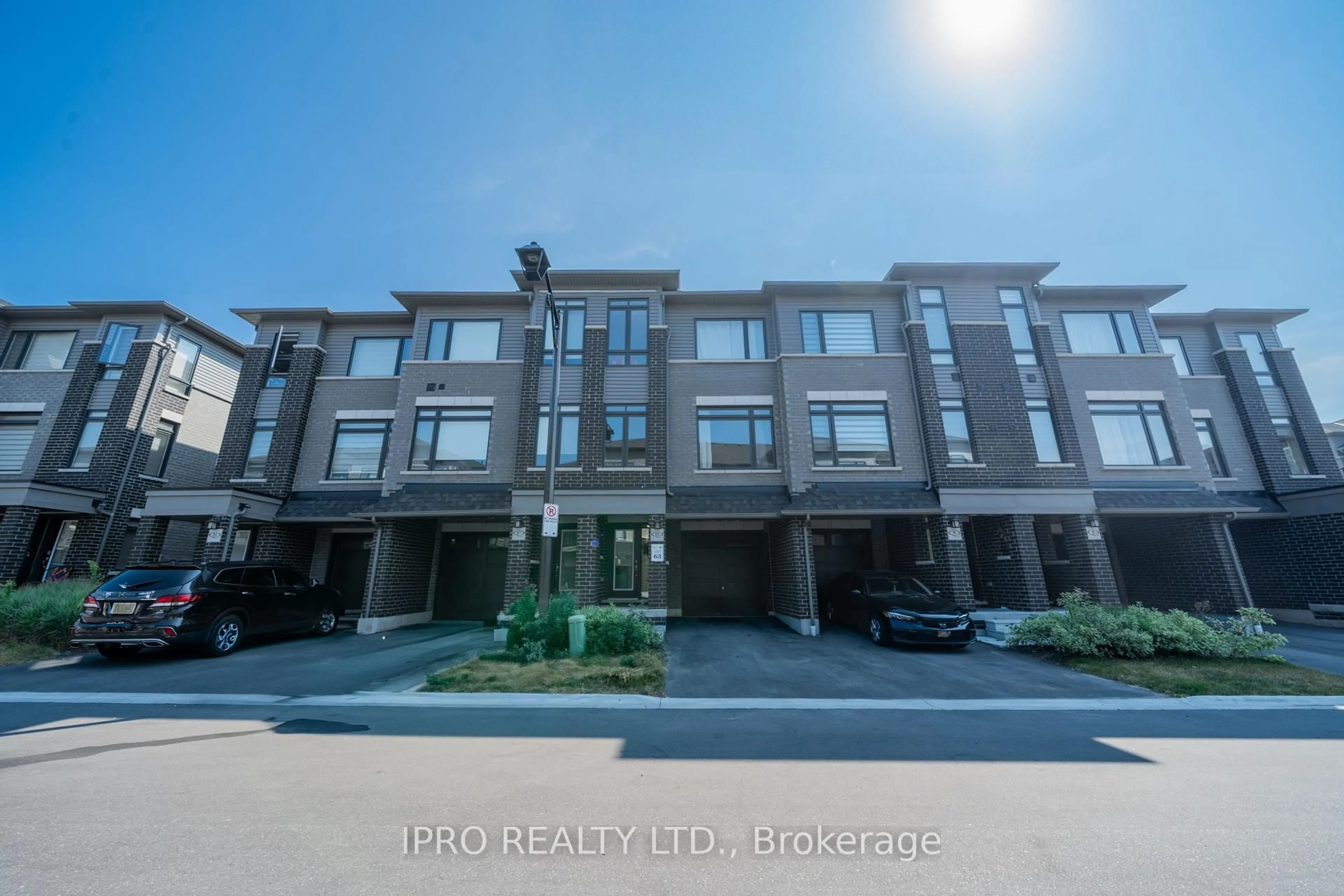 Unknown for 13 Emmas Way, Whitby Ontario L1R 0S7