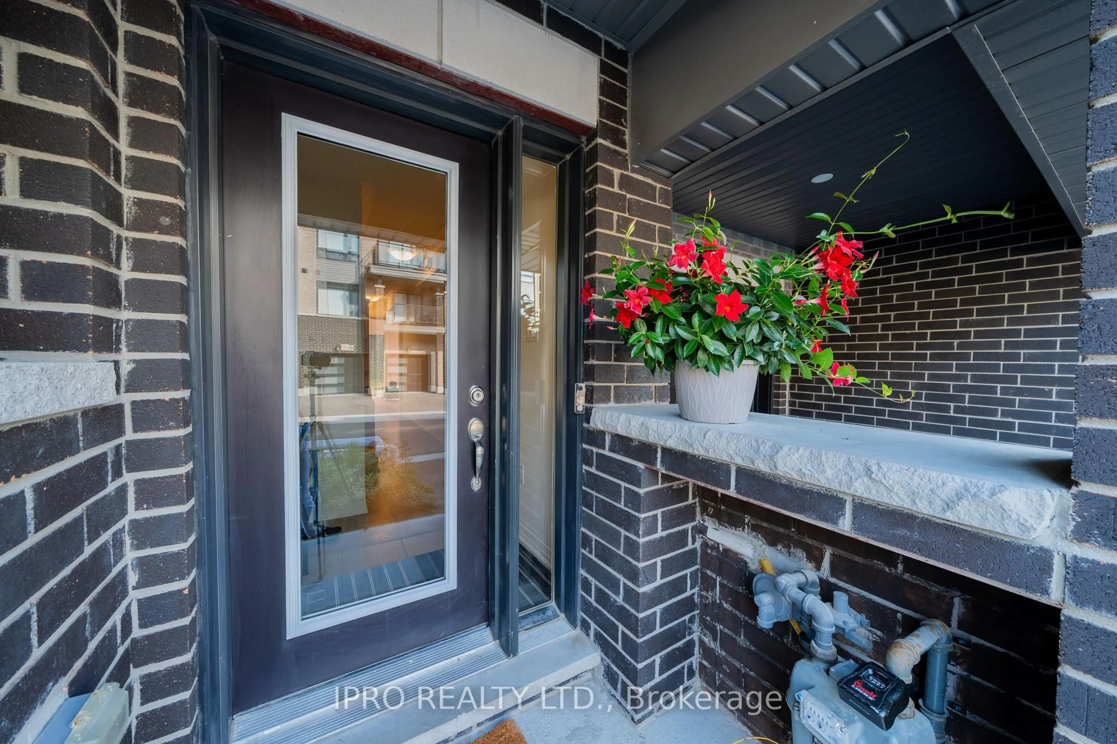 Indoor entryway for 13 Emmas Way, Whitby Ontario L1R 0S7