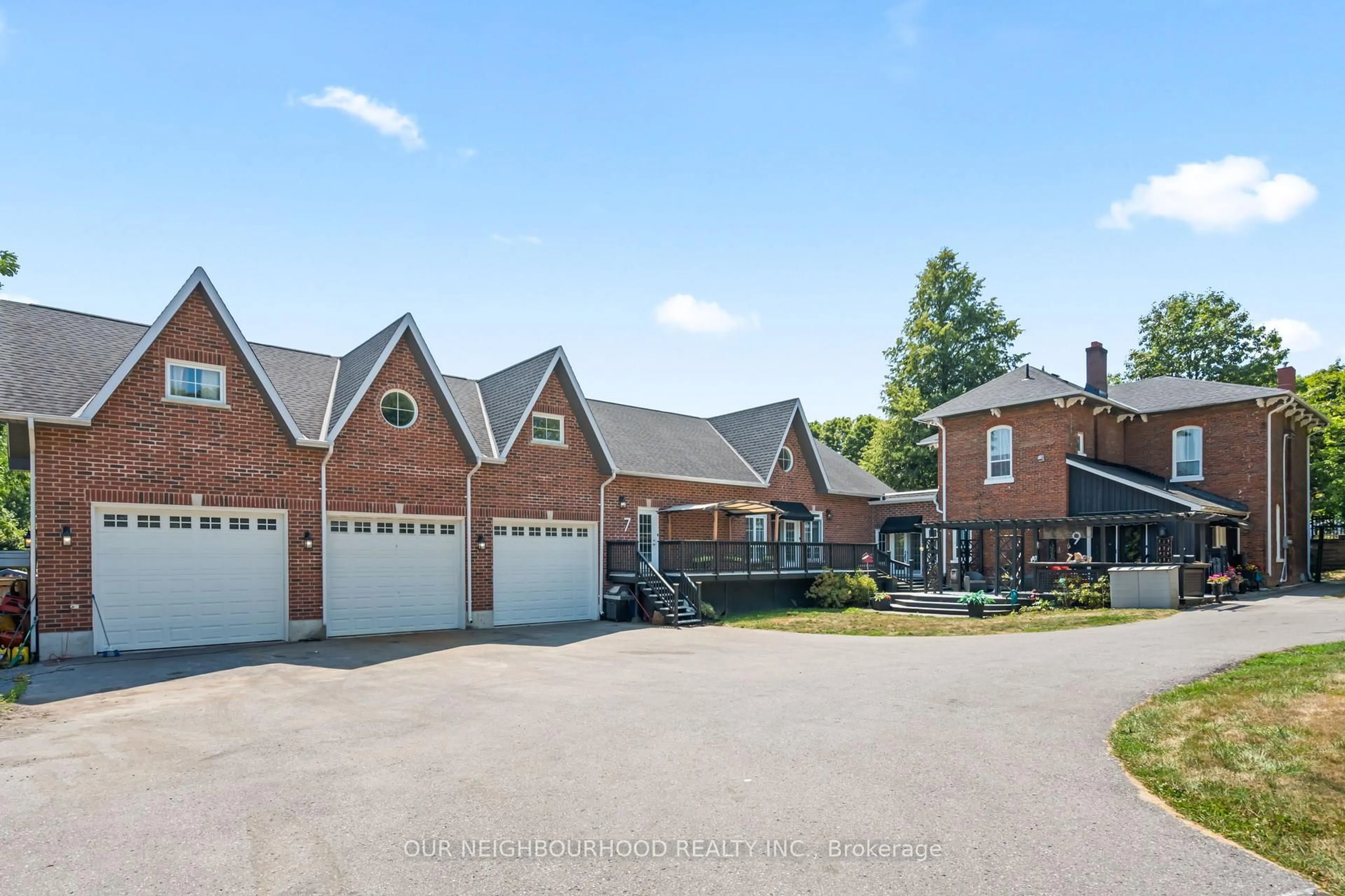 A pic from outside/outdoor area/front of a property/back of a property/a pic from drone, unknown for 7-9 O'Dell St, Clarington Ontario L1C 0R5