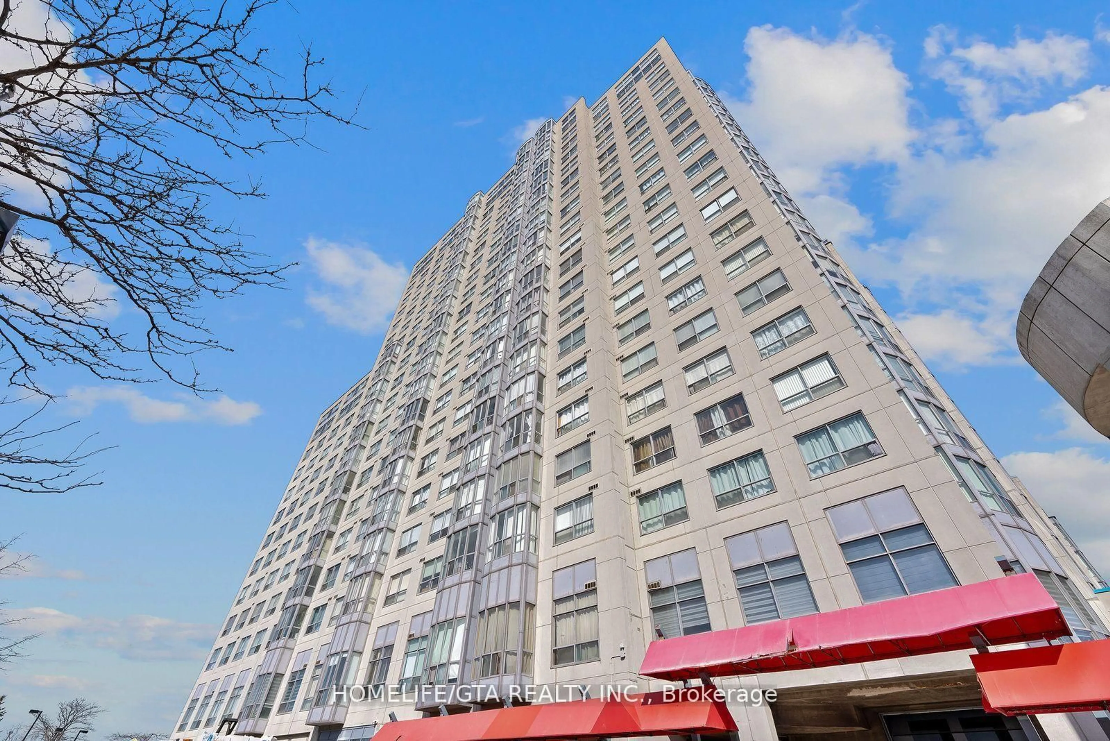 Patio, building for 2550 Lawrence Ave #1507, Toronto Ontario M1P 4Z3