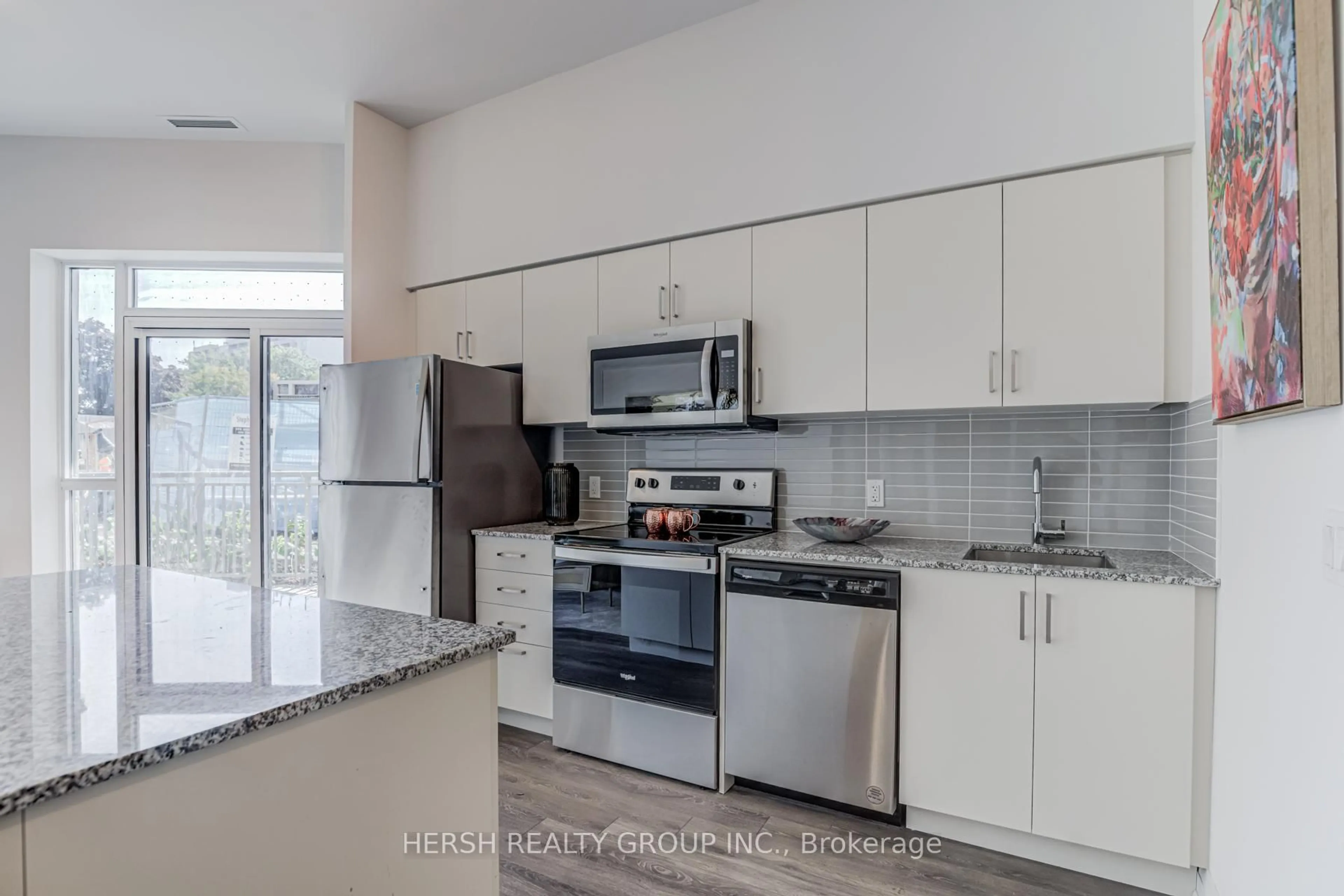 Standard kitchen, ceramic/tile floor for 10 Meadowglen Pl #106, Toronto Ontario M1G 0A8