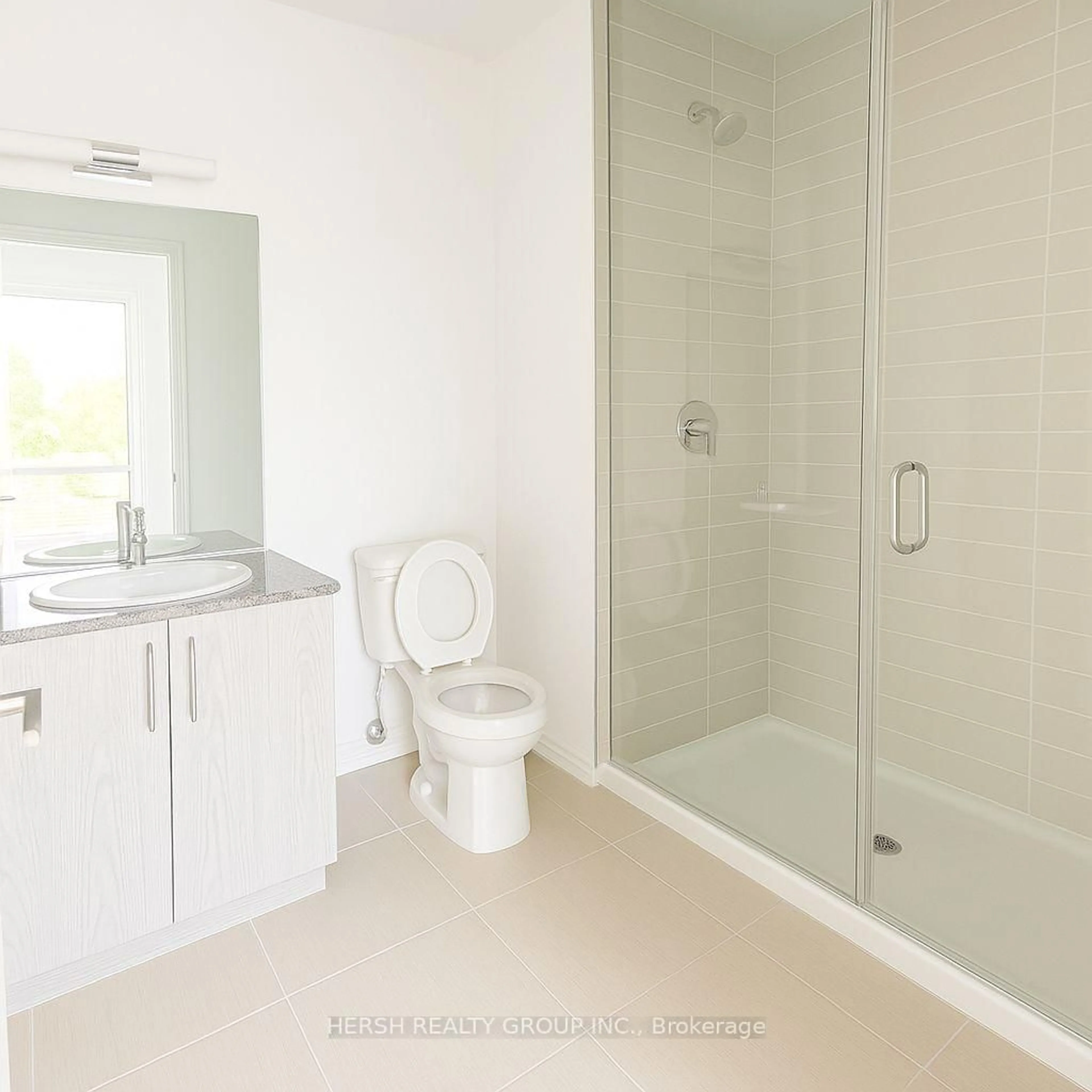 Standard bathroom, ceramic/tile floor for 10 Meadowglen Pl #208, Toronto Ontario M1G 0A8